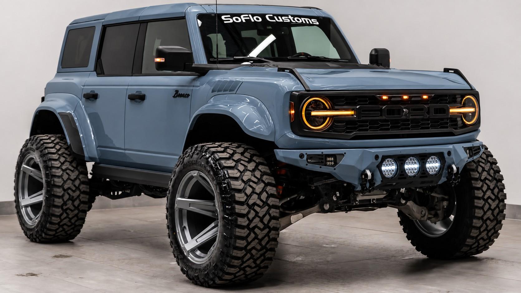 2025 FORD BRONCO 4X4 in Azure Gray Metallic Tri-coat, photo 5 of 13
