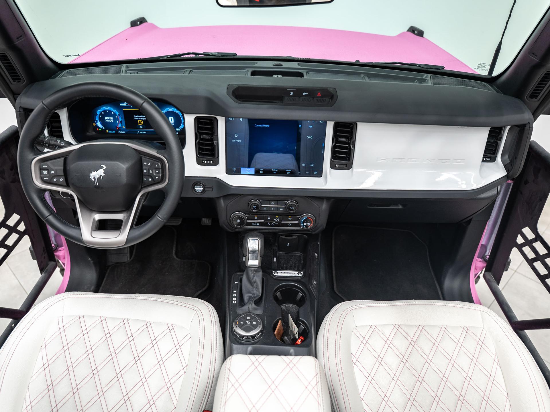 2026 FORD BRONCO 4X4 in Pink, photo 4 of 5