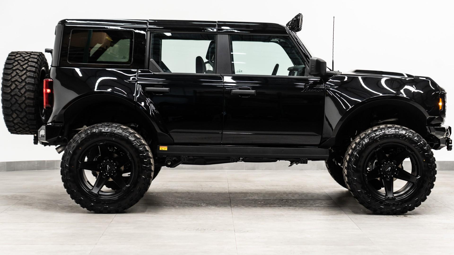 2026 FORD BRONCO 4X4 in Black, photo 3 of 5