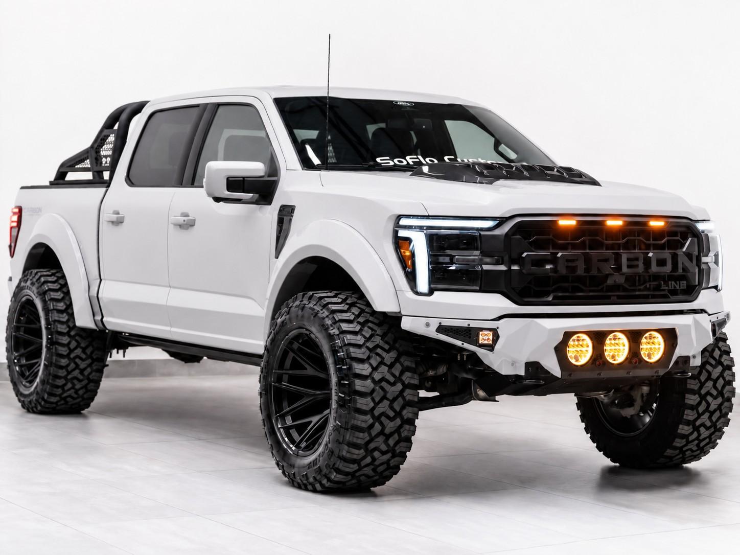 2025 FORD F-150 4X4 LARIAT in Space White Metallic, photo 3 of 5