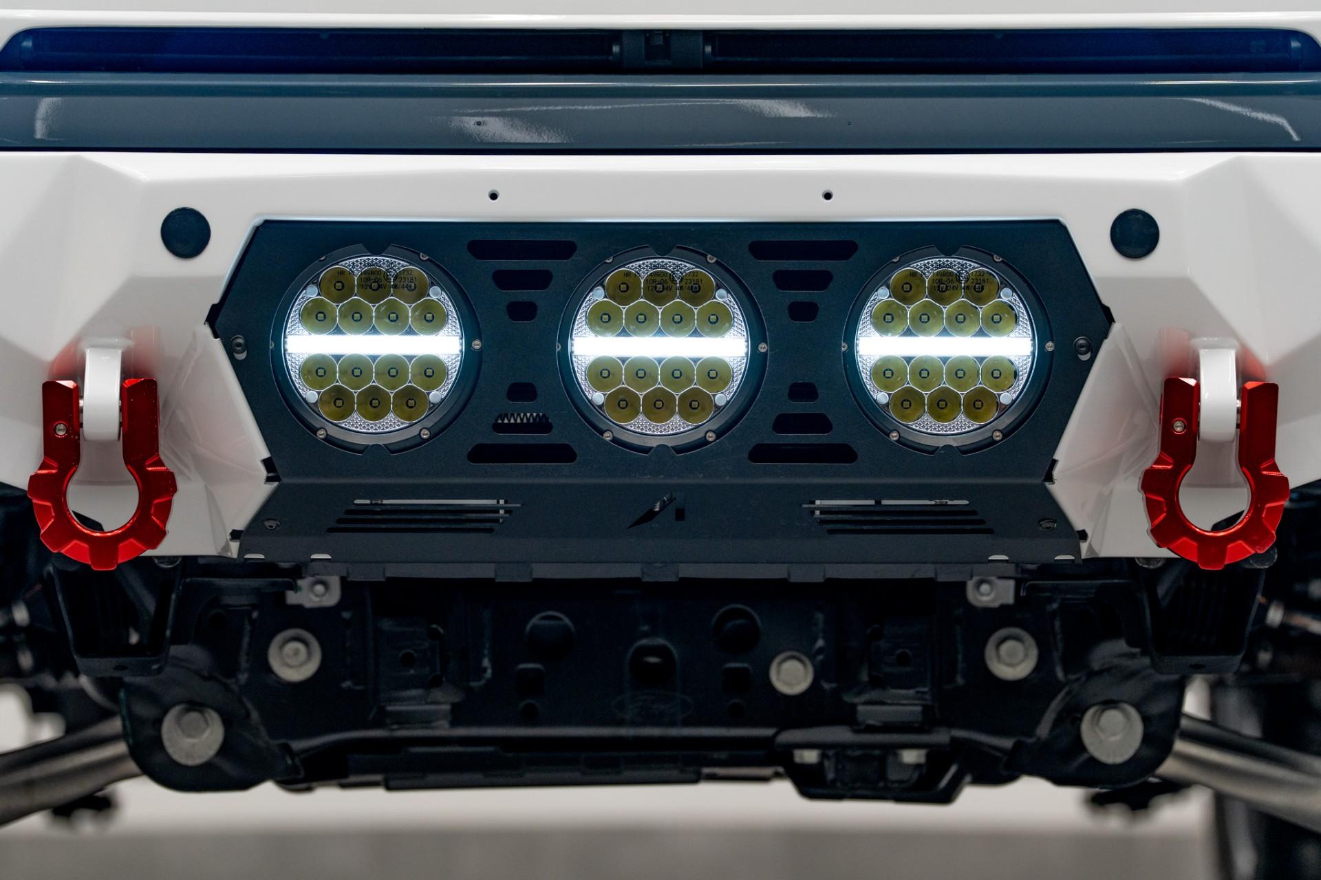 2025 FORD BRONCO 4X4 in Azure Gray Metallic Tri-coat, photo 19 of 33