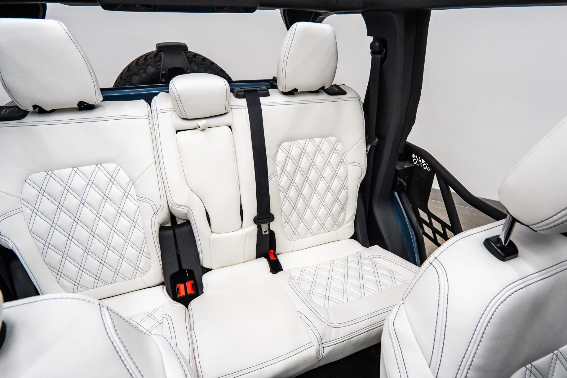 2025 FORD BRONCO 4X4 in Azure Gray Metallic Tri-coat, photo 30 of 33