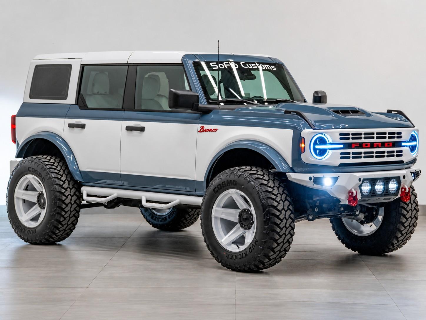 2025 FORD BRONCO 4X4 in Azure Gray Metallic Tri-coat, photo 6 of 33