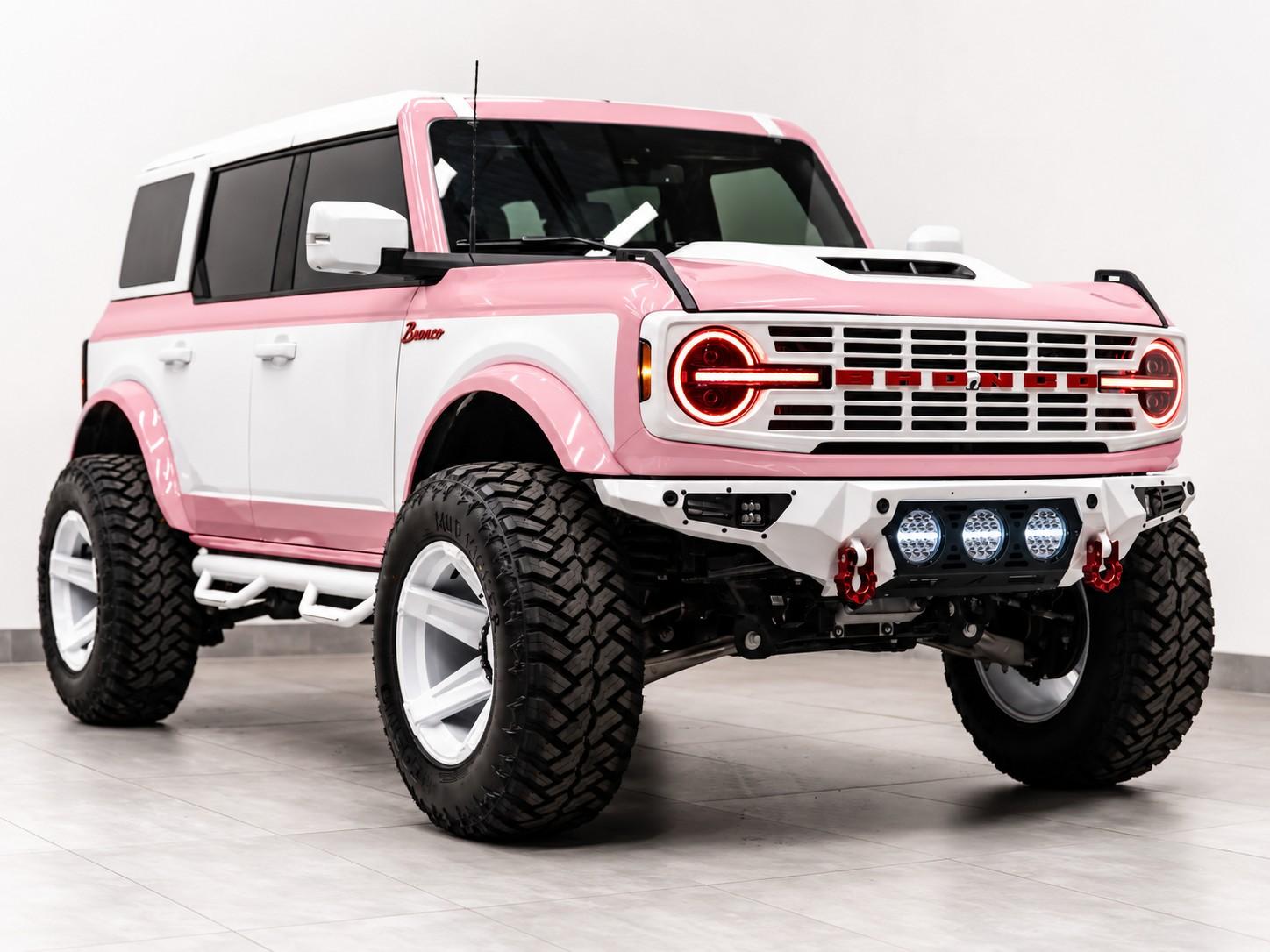 2026 FORD BRONCO 4X4 in Pink, photo 2 of 12