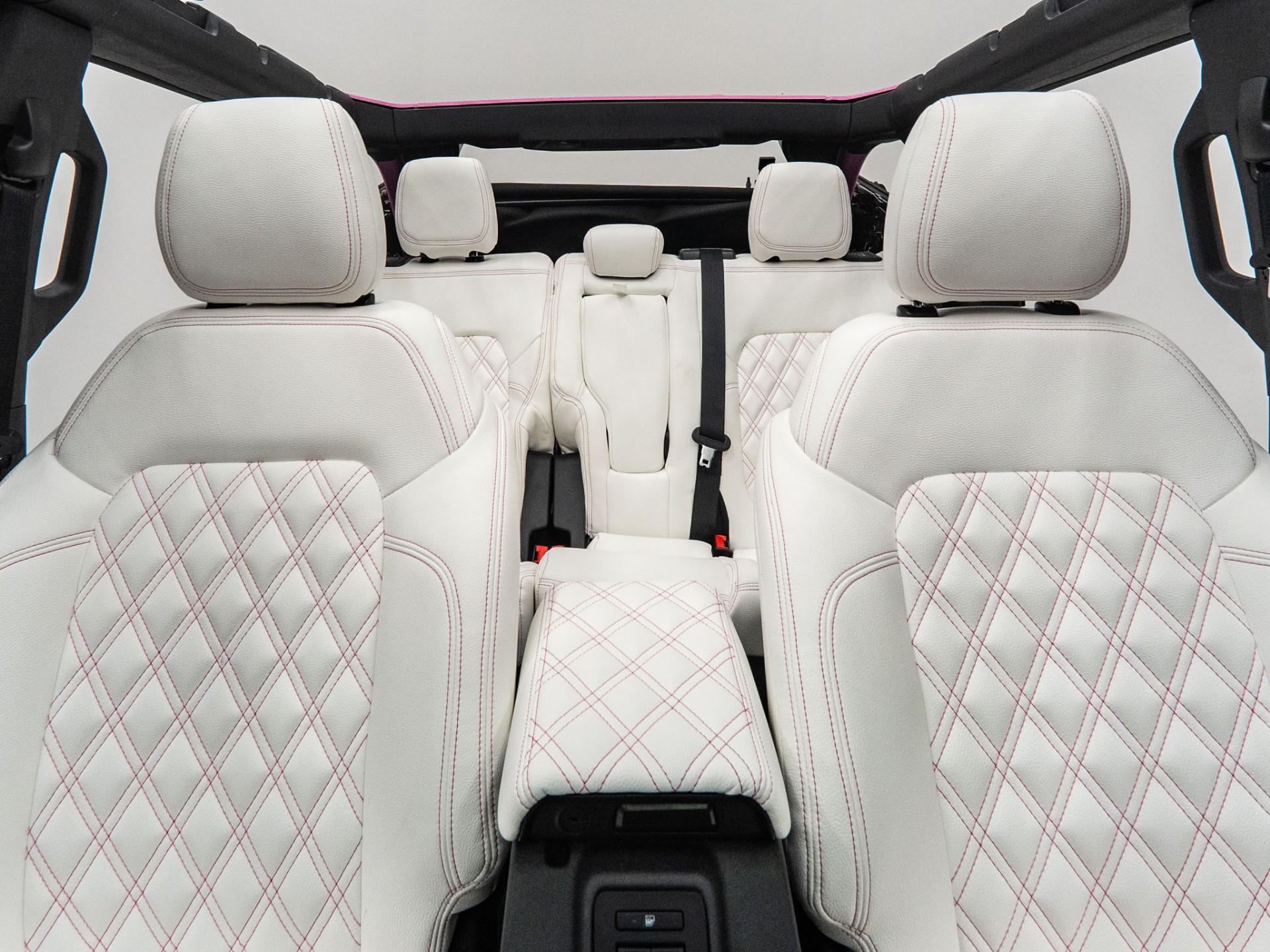 2026 FORD BRONCO 4X4 in Pink, photo 12 of 12