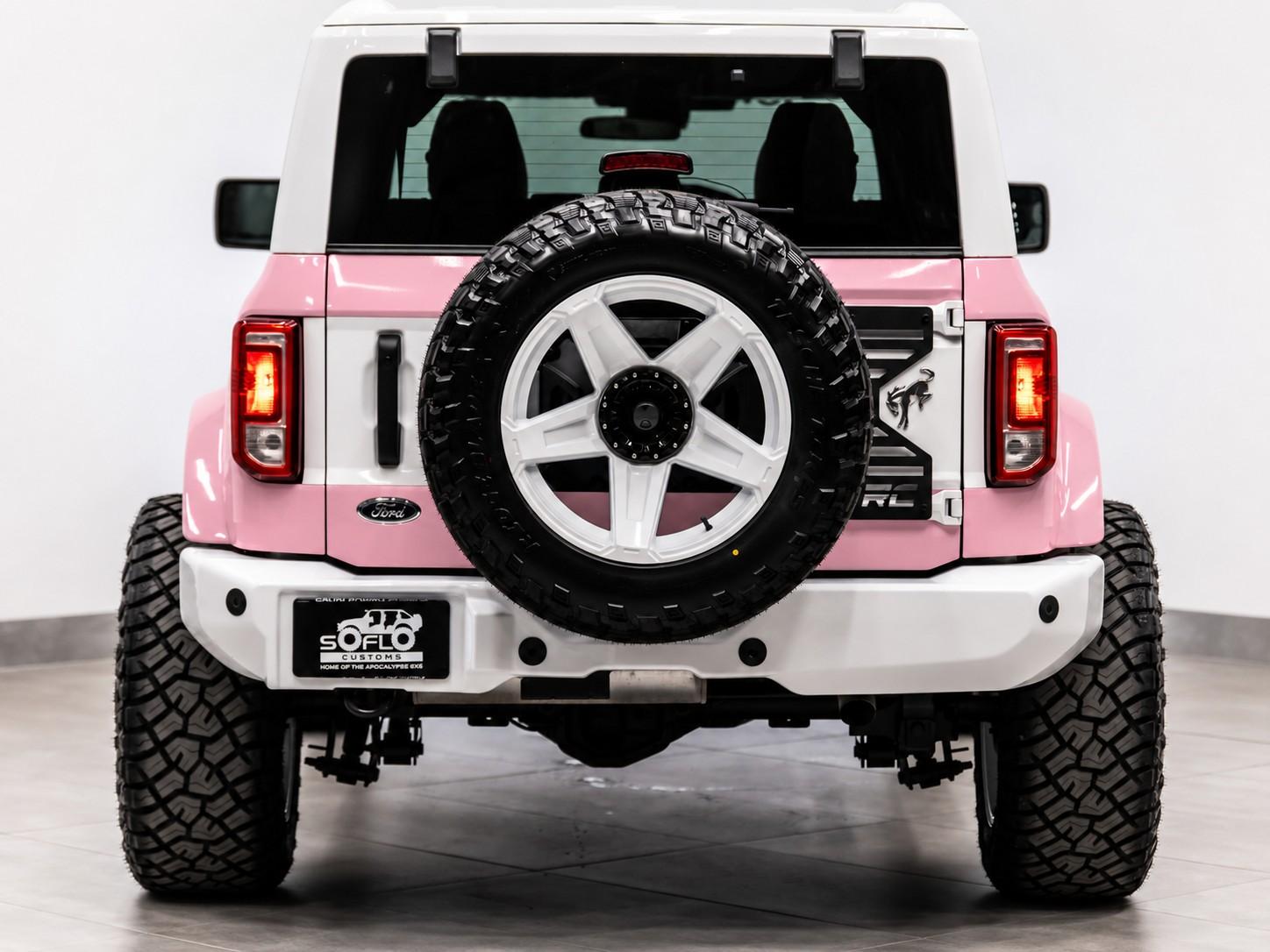 2026 FORD BRONCO 4X4 in Pink, photo 7 of 10
