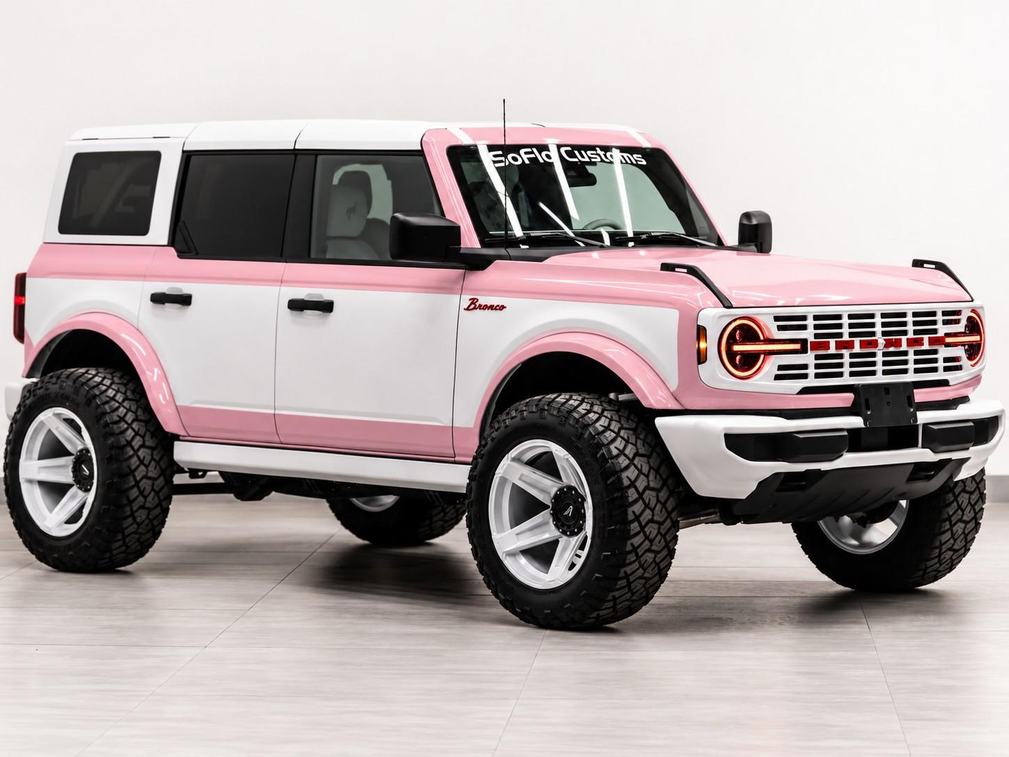 2026 FORD BRONCO 4X4 in Pink, photo 4 of 10