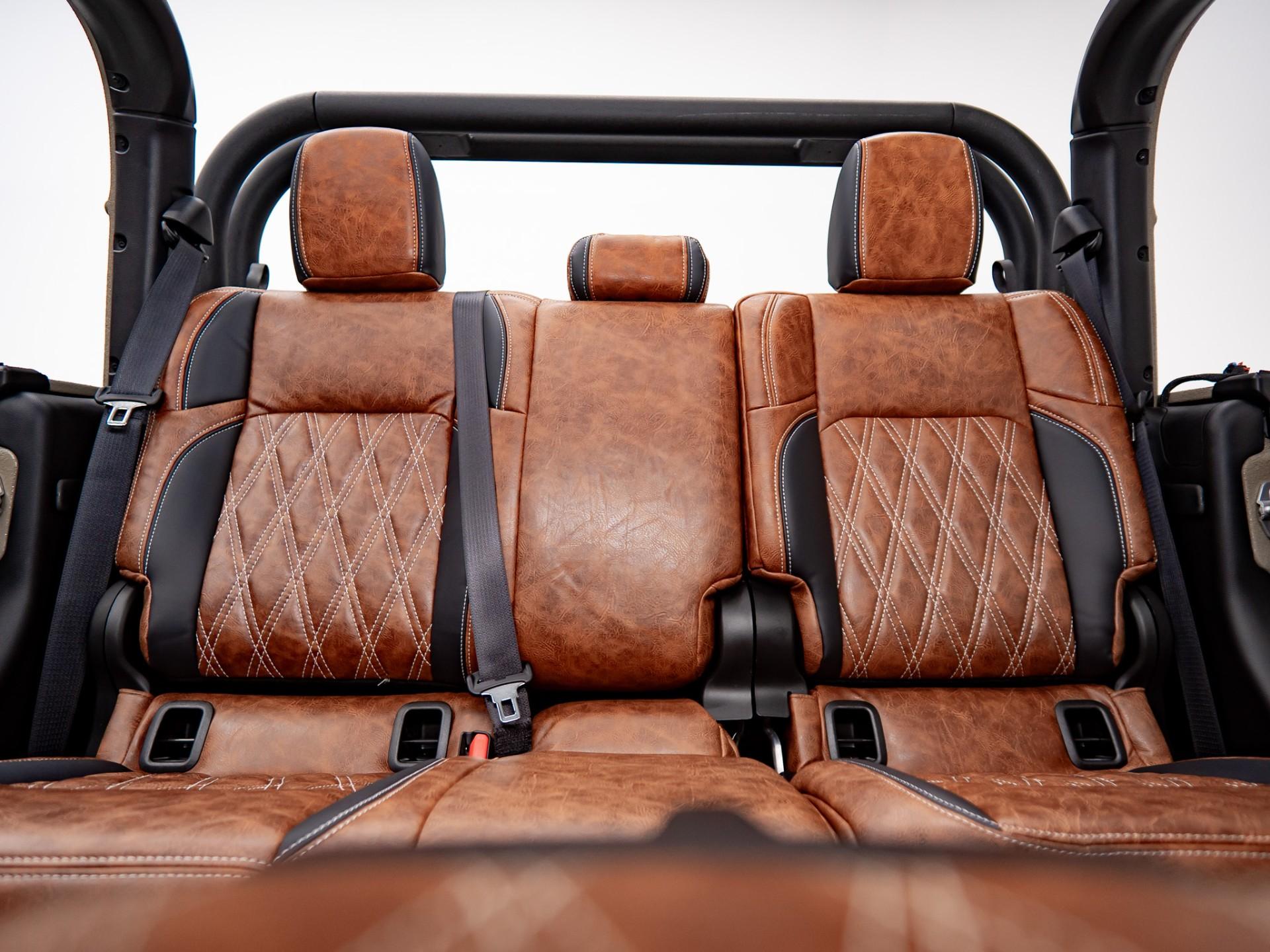 2026 JEEP GLADIATOR 4X4 in Tan, photo 36 of 60