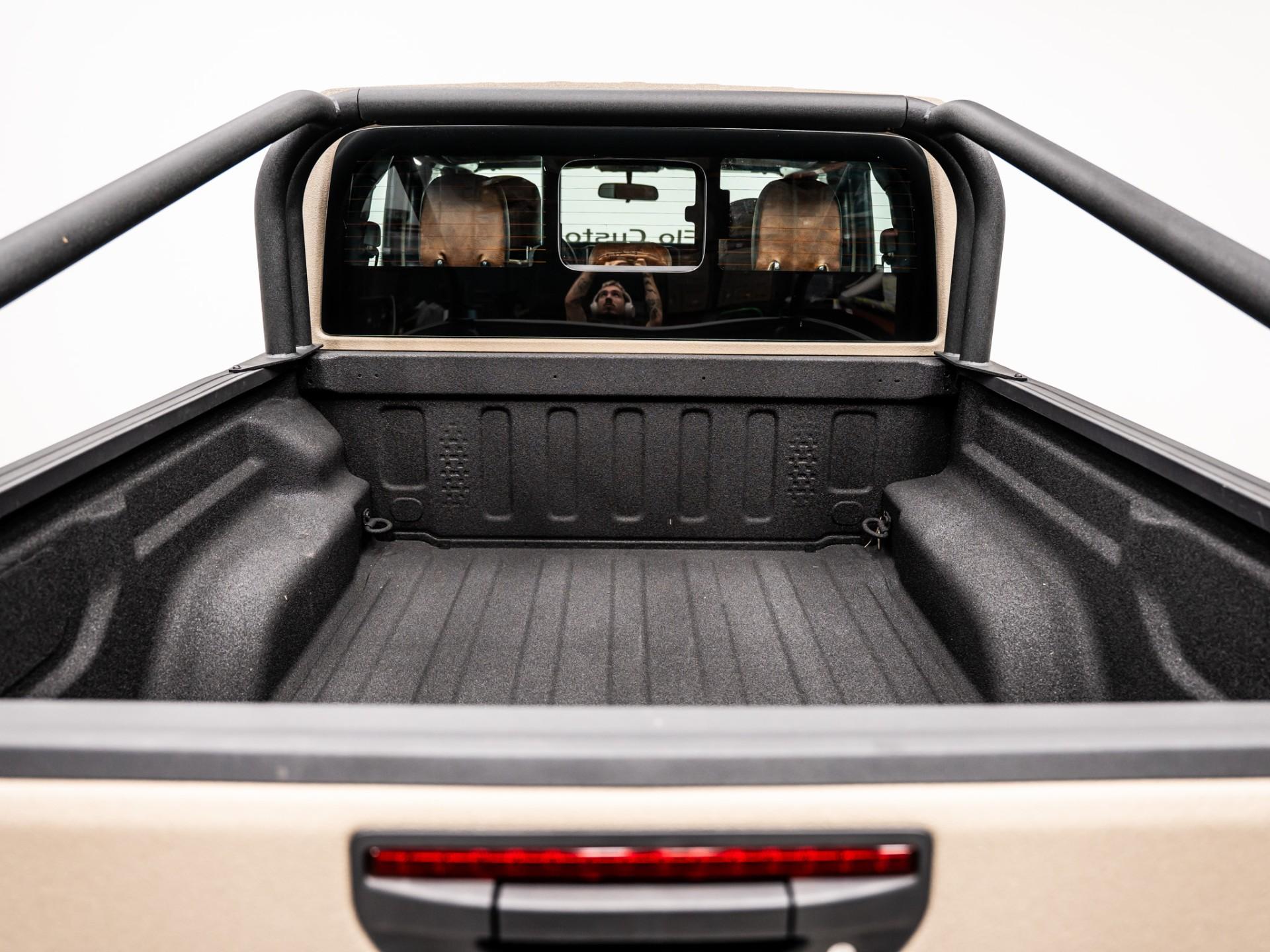 2026 JEEP GLADIATOR 4X4 in Tan, photo 14 of 60
