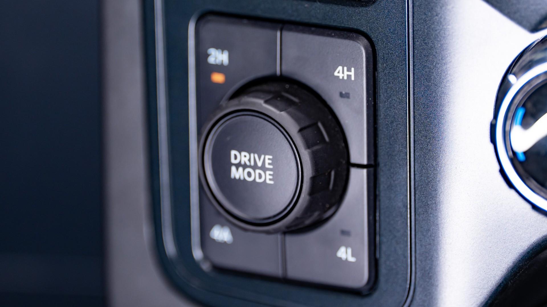 2024 FORD F-150 4X4 LARIAT in Agate Black Metallic, photo 42 of 47