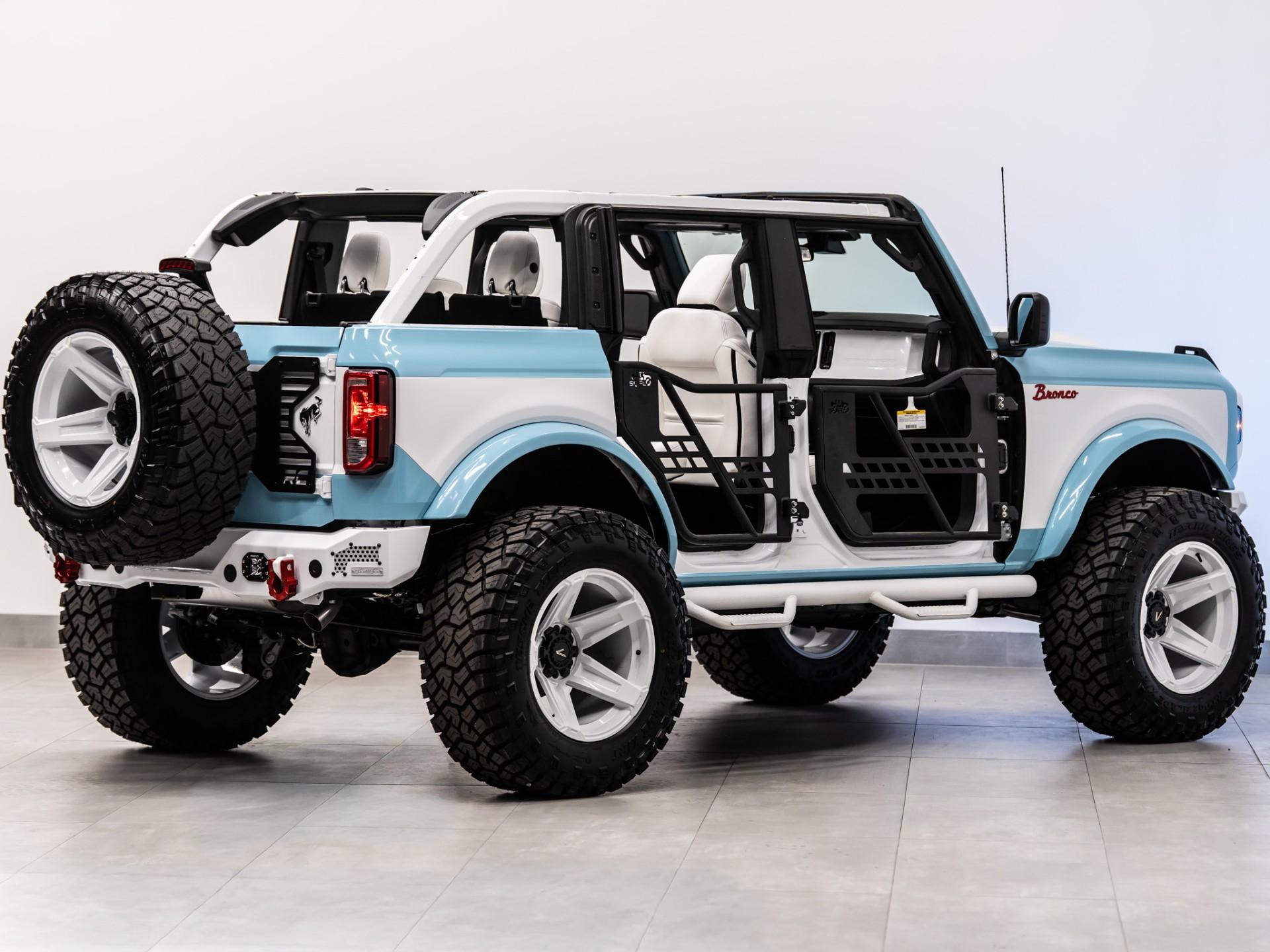 2026 FORD BRONCO 4X4 in Blue, photo 21 of 57