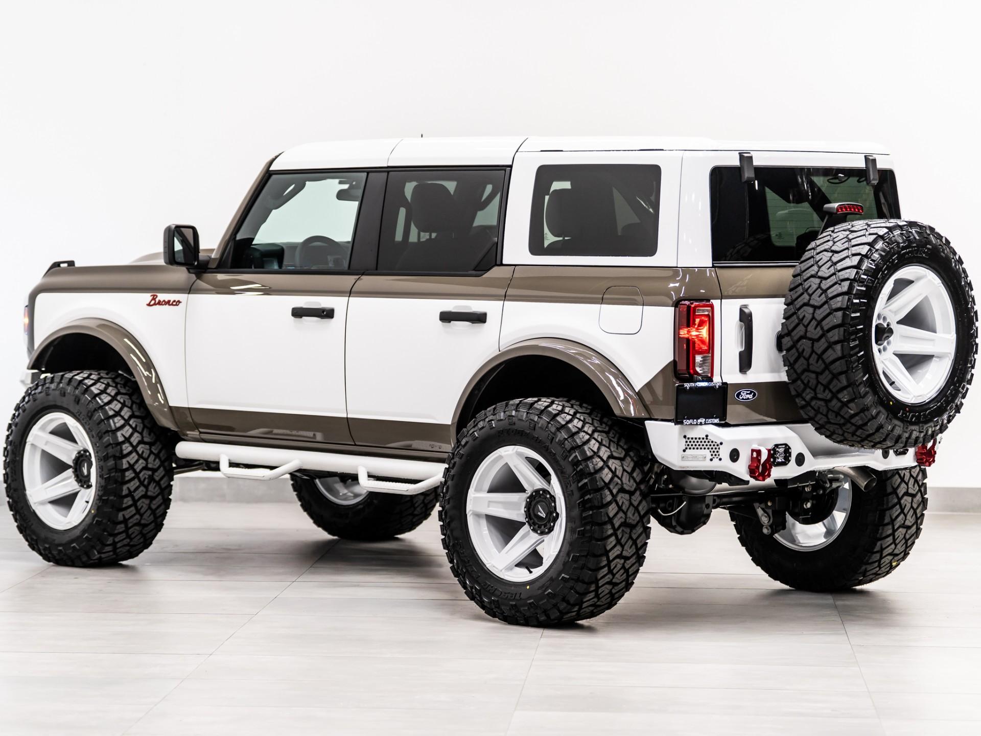 2026 FORD BRONCO 4X4 in Marsh Gray, photo 17 of 60