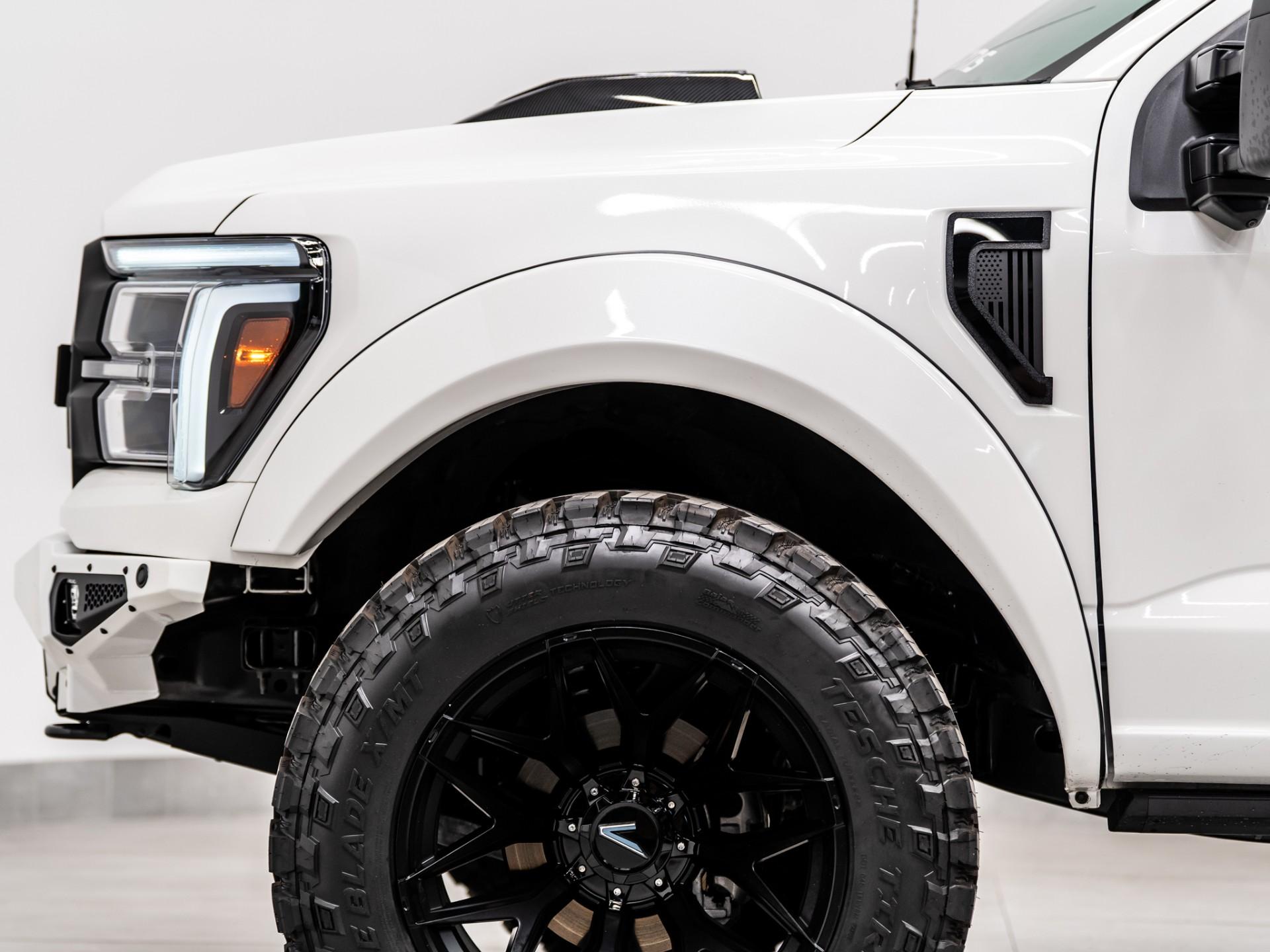 2025 FORD F-150 LARIAT 4X4 in Oxford White, photo 14 of 48