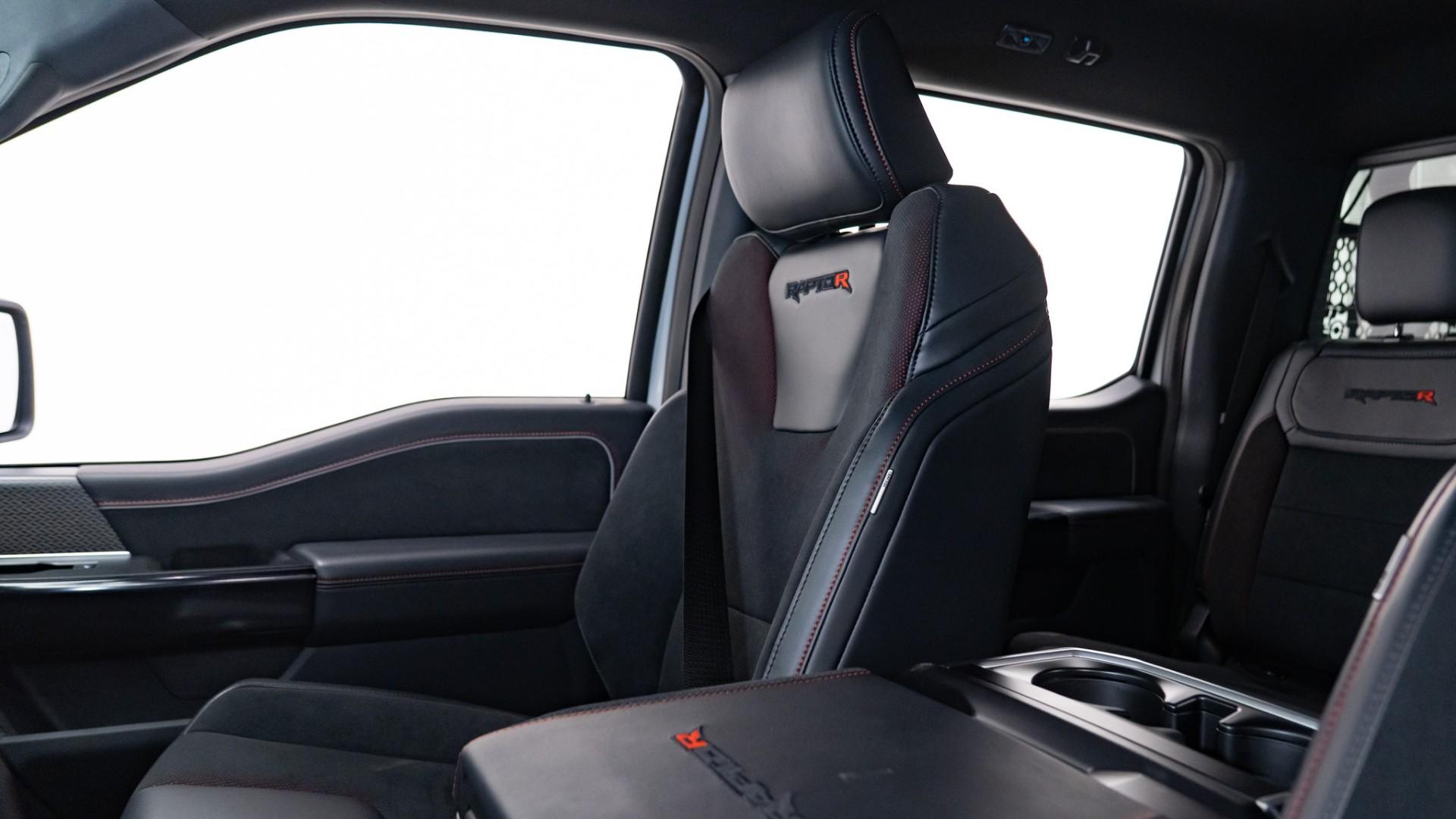 2025 FORD RAPTOR R in Gray, photo 14 of 31