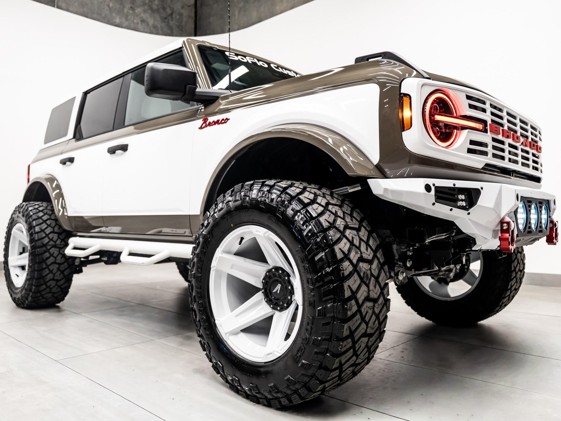 2026 FORD BRONCO 4X4 in Marsh Gray, photo 11 of 60