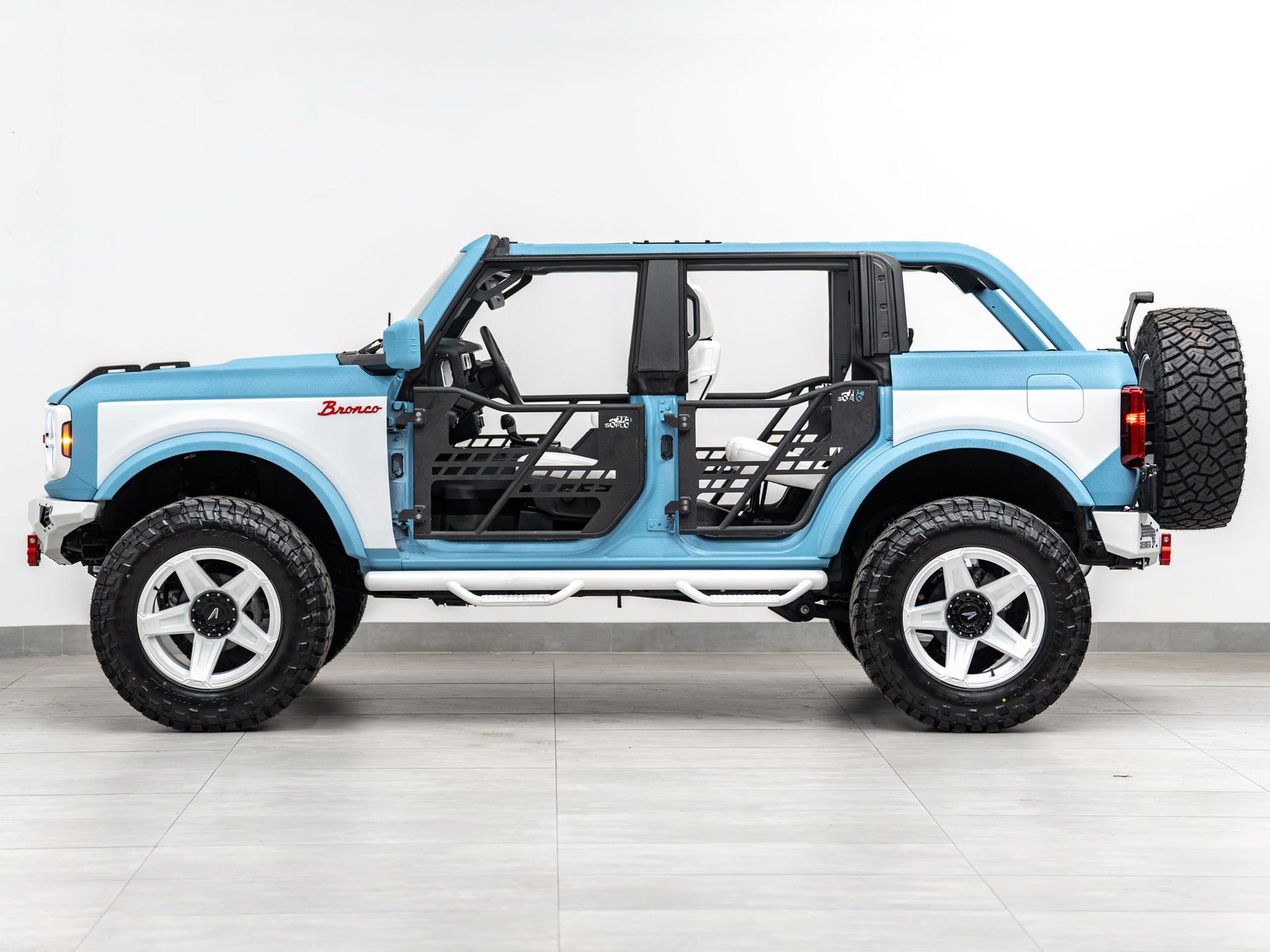 2026 FORD BRONCO 4X4 in Blue, photo 26 of 60