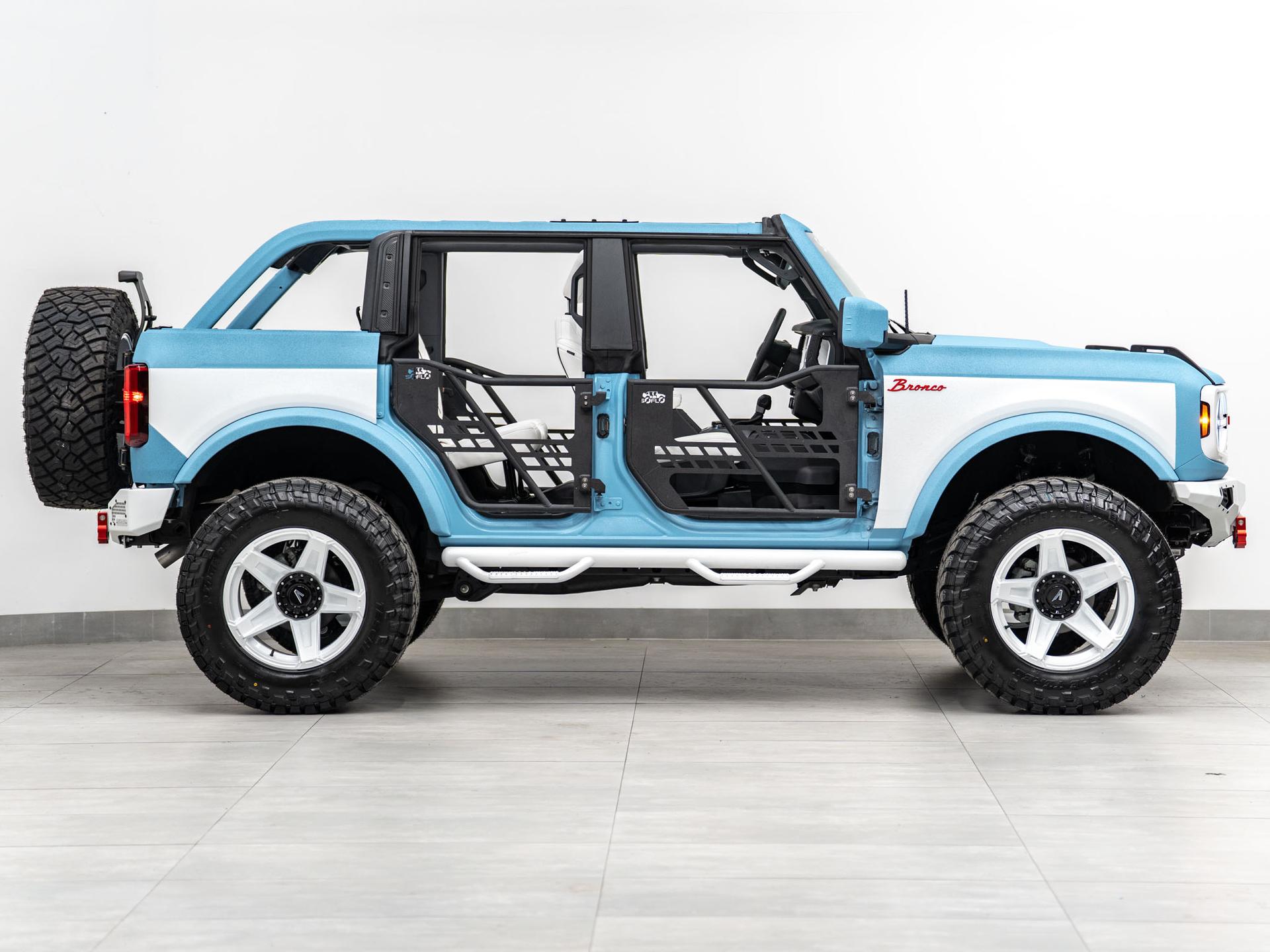 2026 FORD BRONCO 4X4 in Blue, photo 30 of 60