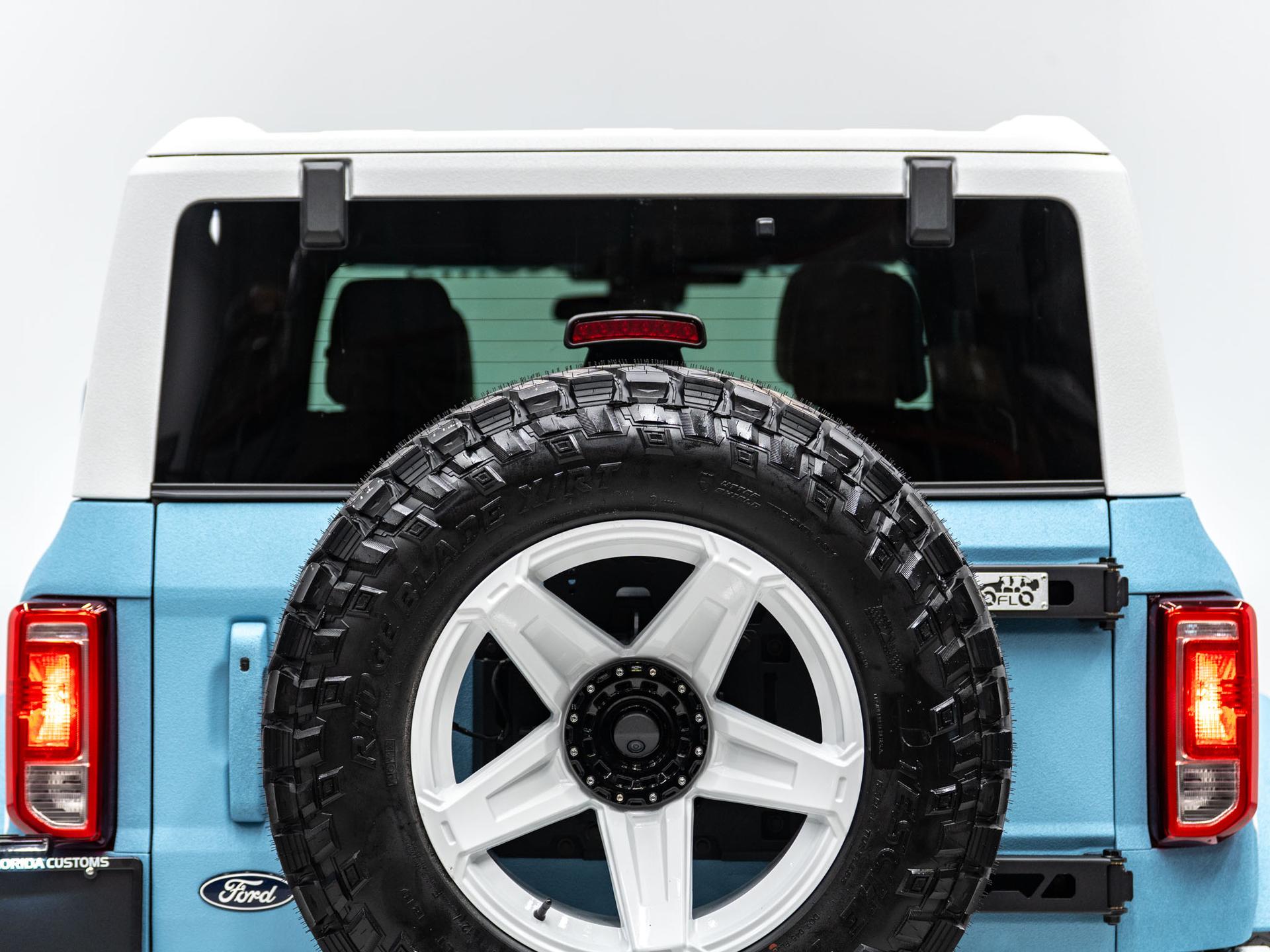 2026 FORD BRONCO 4X4 in Blue, photo 13 of 60