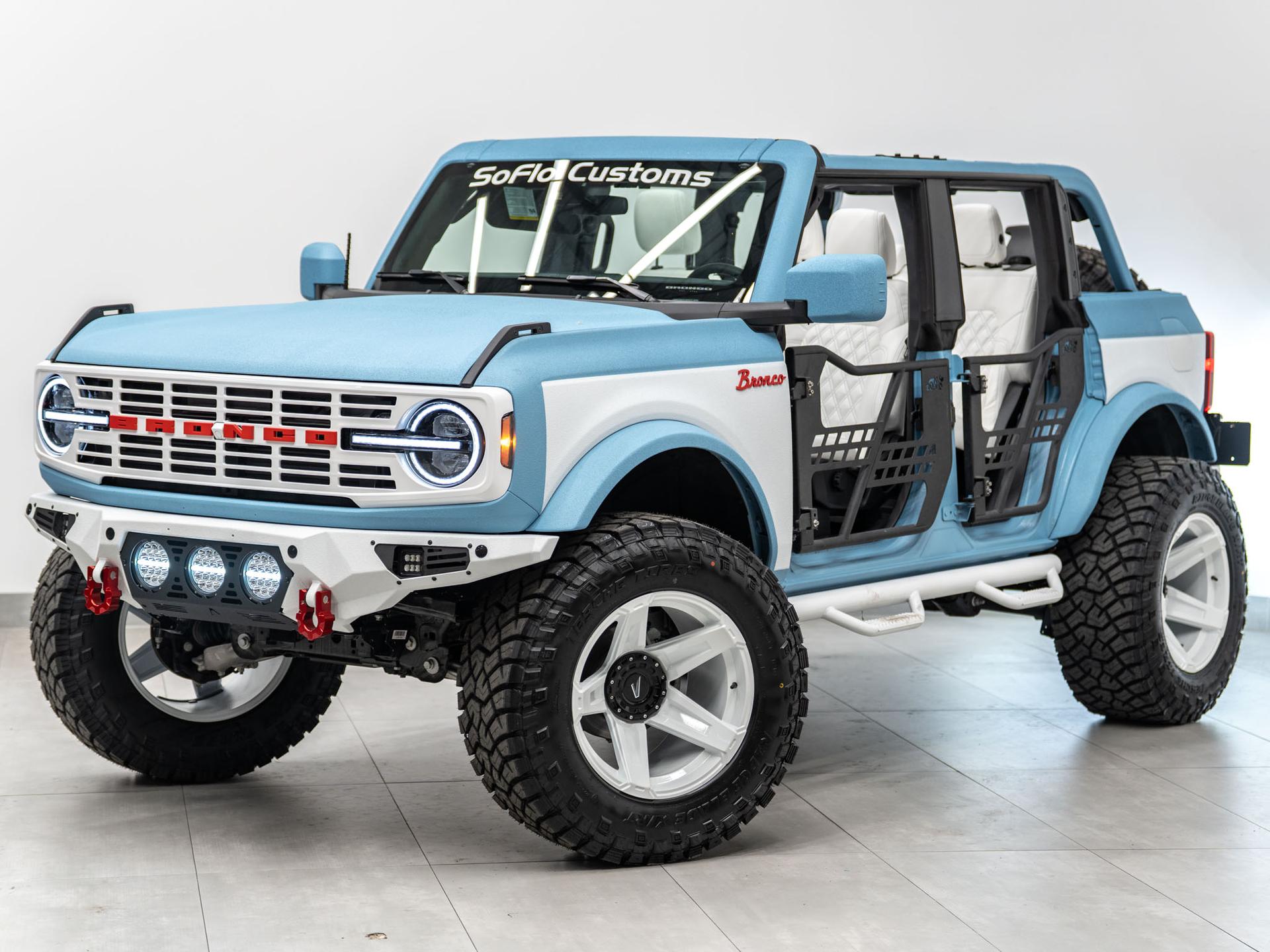 2026 FORD BRONCO 4X4 in Blue, photo 27 of 60