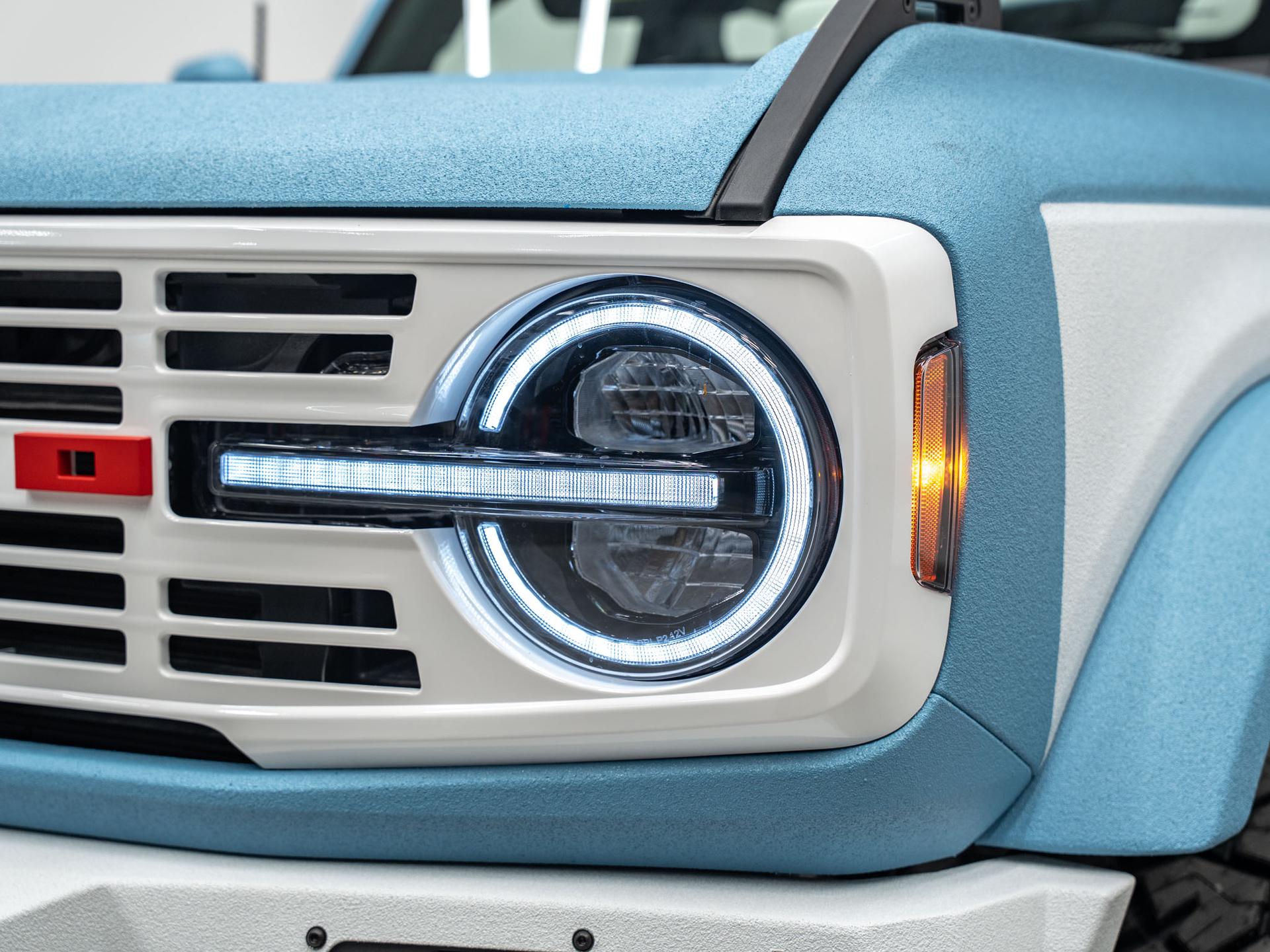 2026 FORD BRONCO 4X4 in Blue, photo 25 of 60