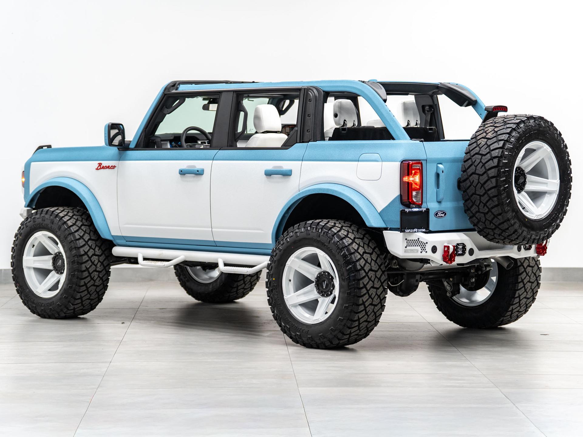 2026 FORD BRONCO 4X4 in Blue, photo 20 of 60