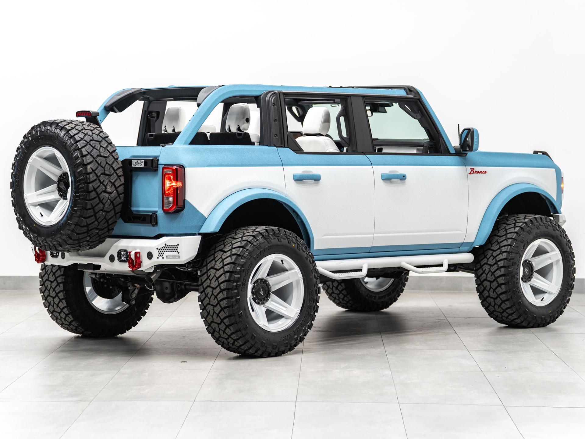 2026 FORD BRONCO 4X4 in Blue, photo 23 of 60