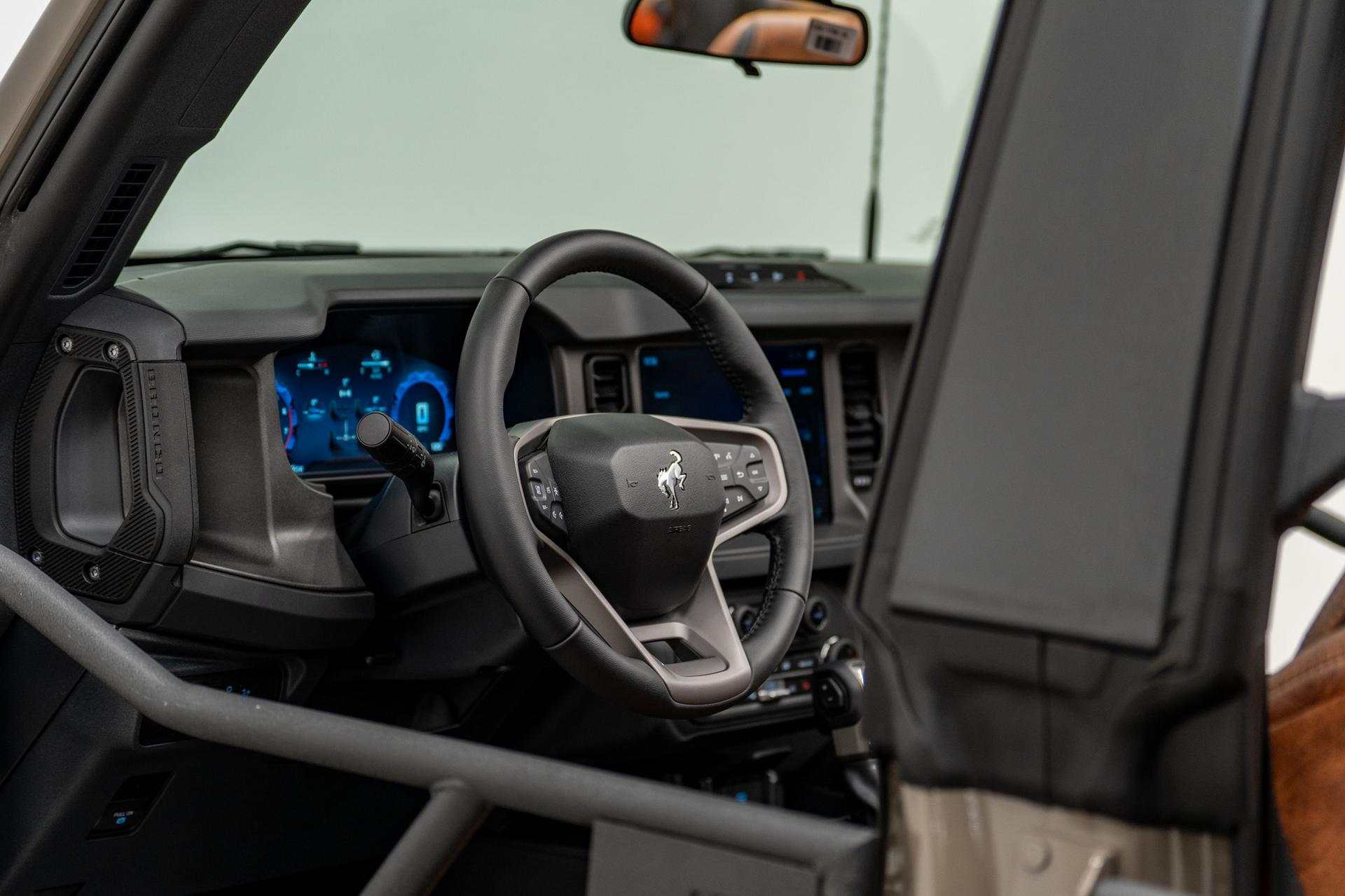 2026 FORD BRONCO 4X4 in Gray, photo 27 of 49