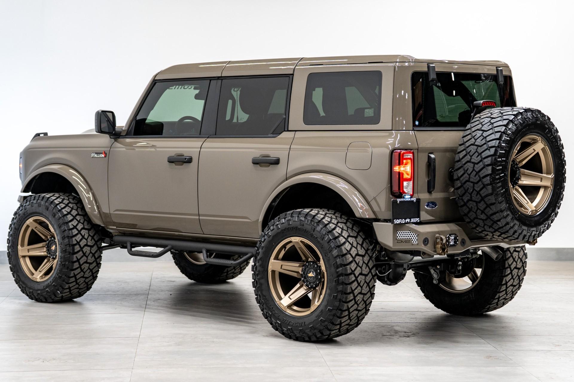 2026 FORD BRONCO 4X4 in Gray, photo 13 of 49