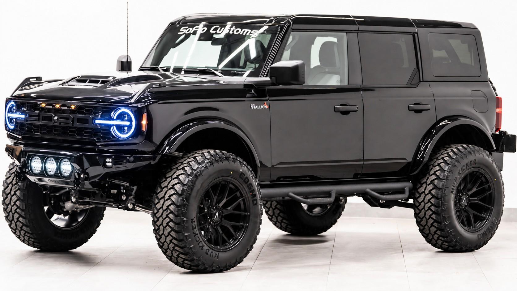 2026 FORD BRONCO 4X4 in Black, photo 3 of 41