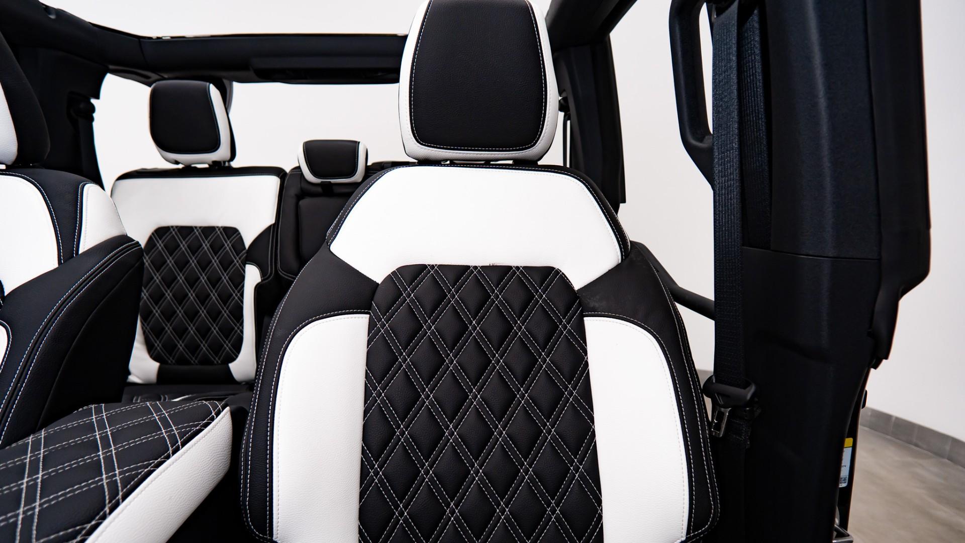 2026 FORD BRONCO 4X4 in Black, photo 28 of 41
