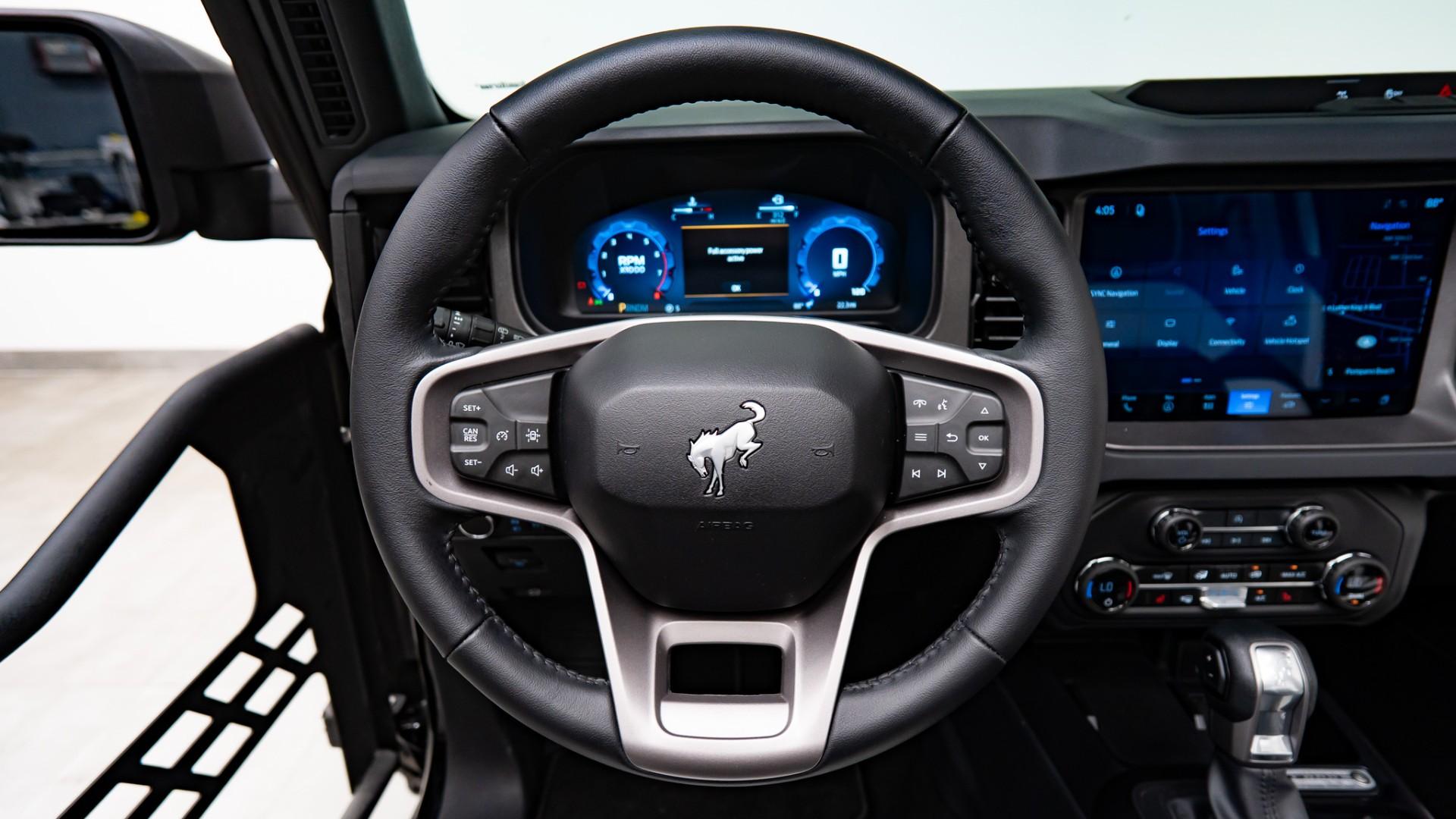2026 FORD BRONCO 4X4 in Black, photo 23 of 41