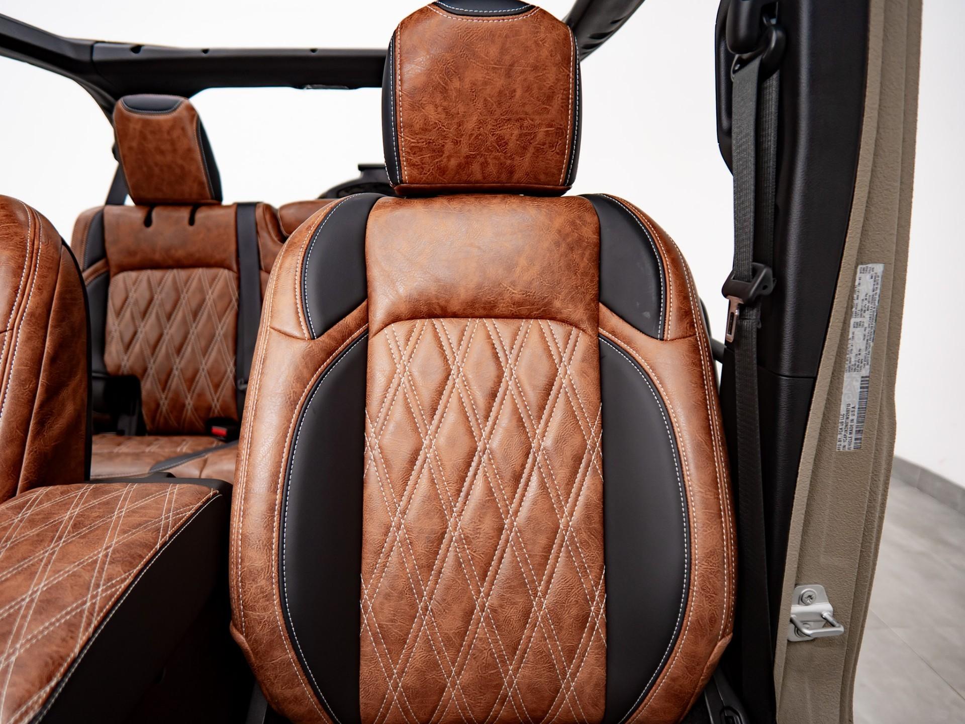 2026 JEEP WRANGLER 4X4 in Tan, photo 25 of 42
