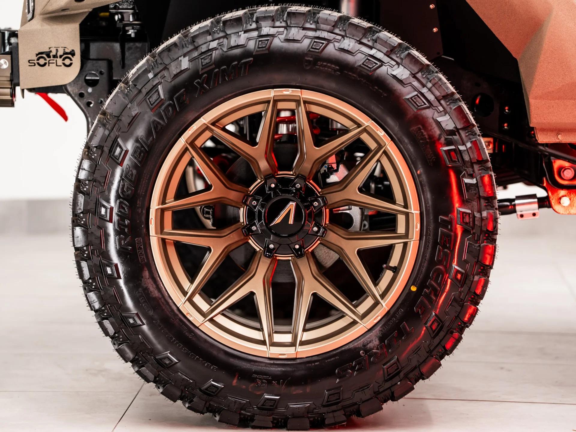 2026 JEEP WRANGLER 4X4 in Tan, photo 12 of 42