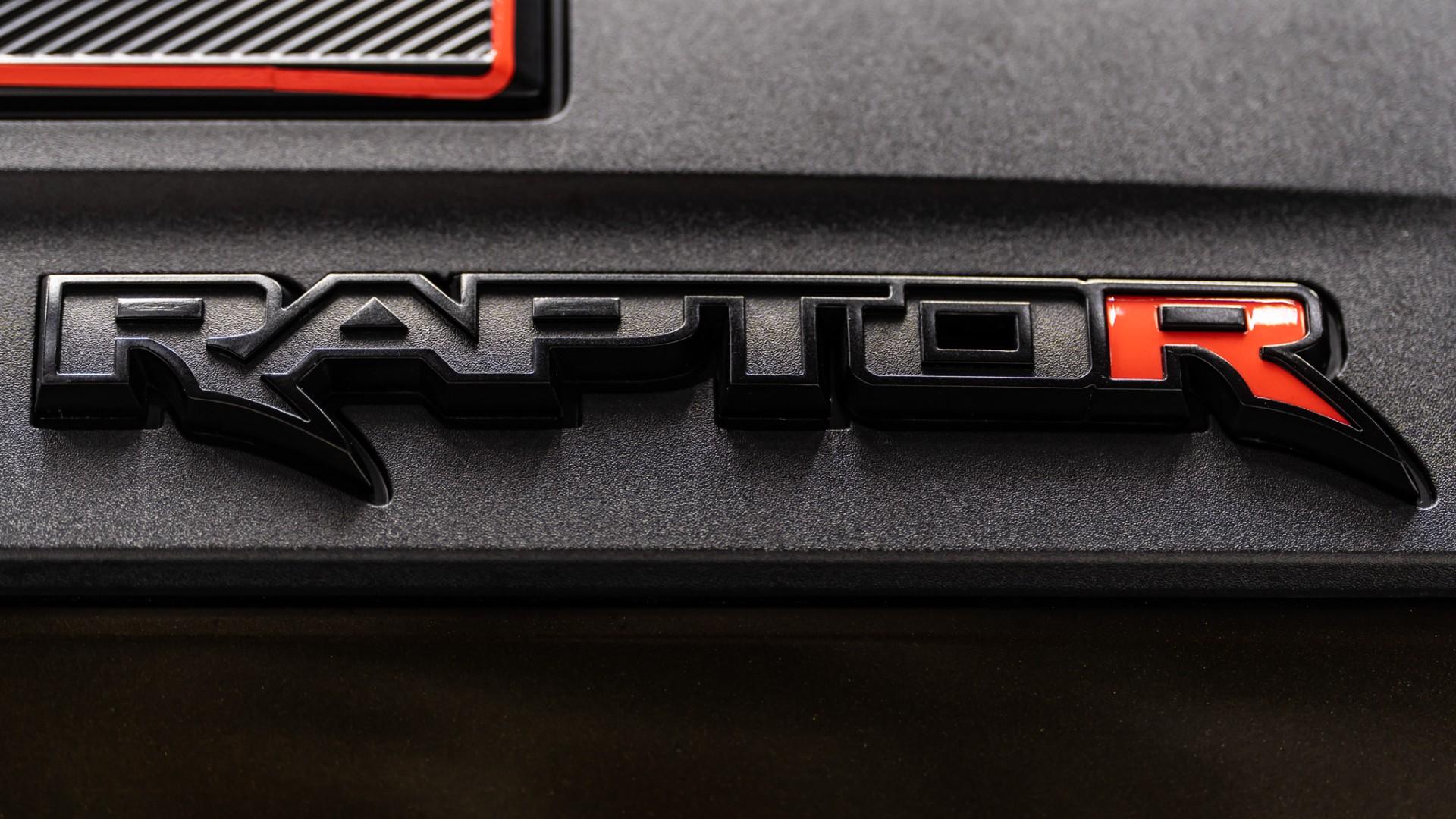 2025 FORD F-150 RAPTOR R in Shelter Green, photo 55 of 60