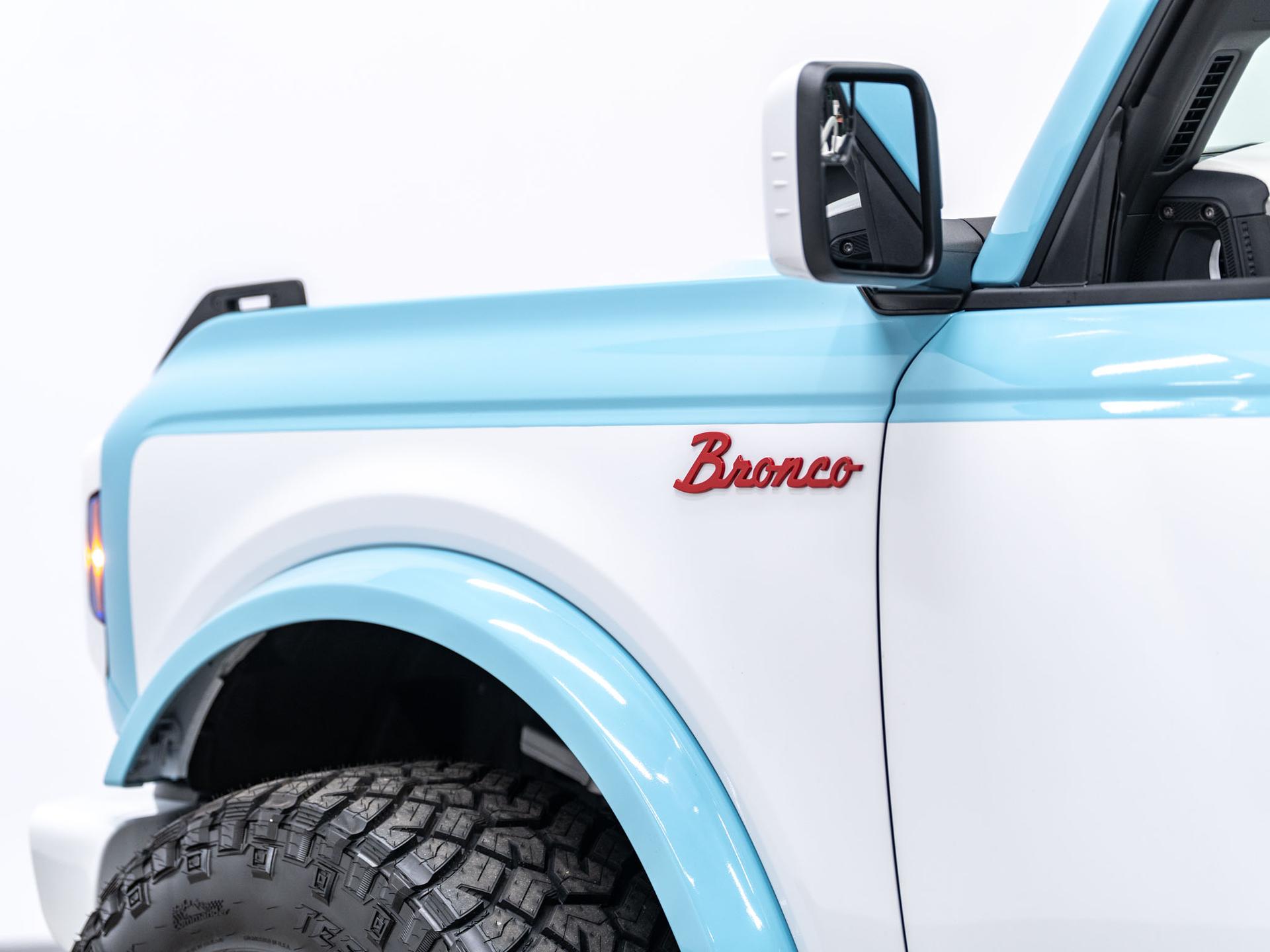 2026 FORD BRONCO 4X4 in Blue, photo 29 of 60