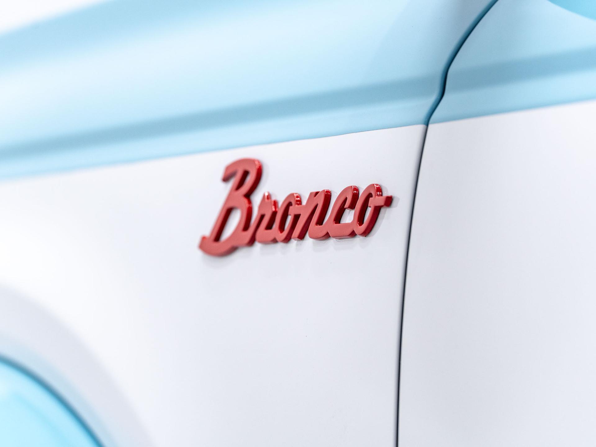 2026 FORD BRONCO 4X4 in Blue, photo 30 of 60