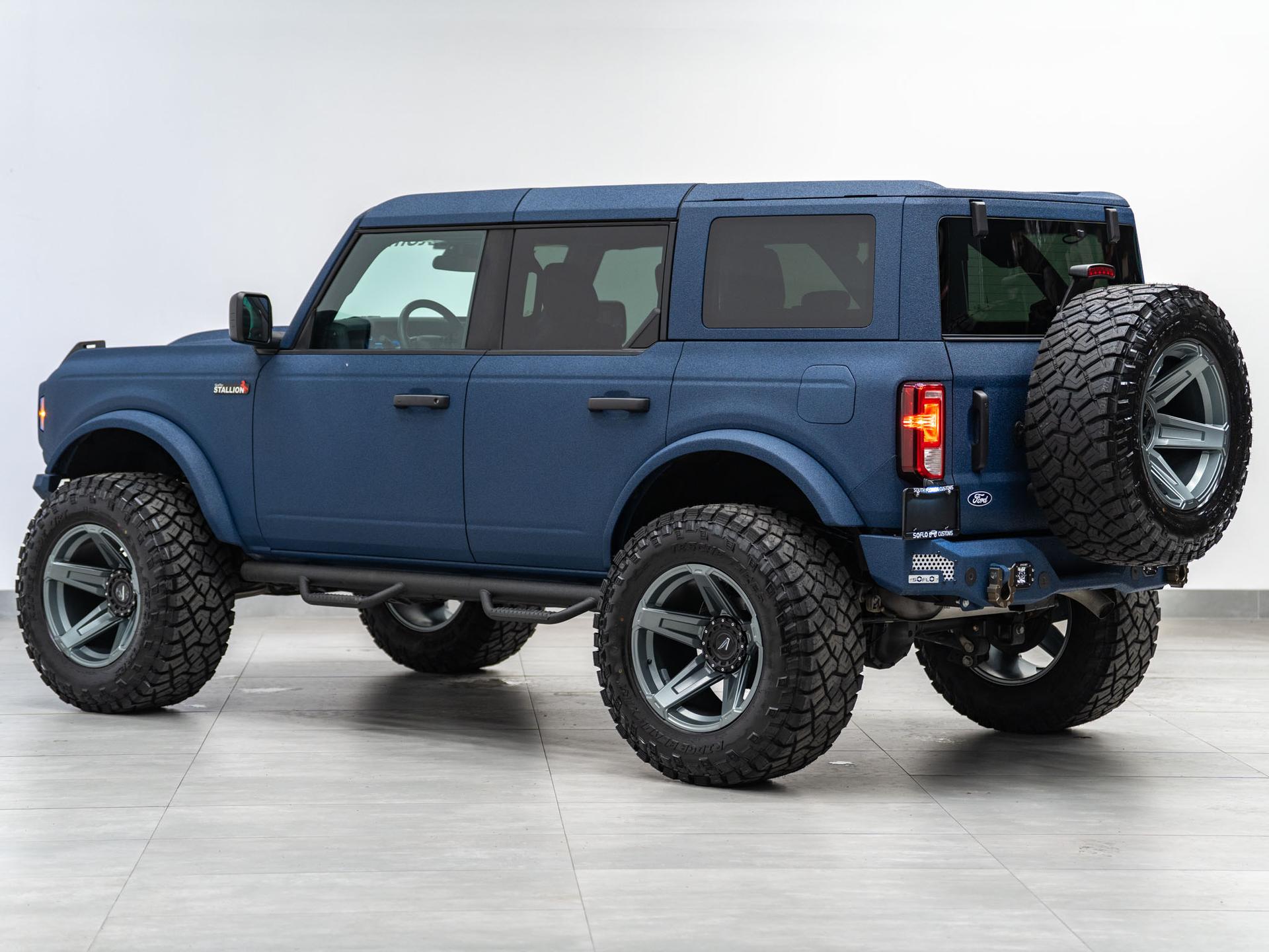 2026 FORD BRONCO 4X4 in Blue, photo 13 of 59
