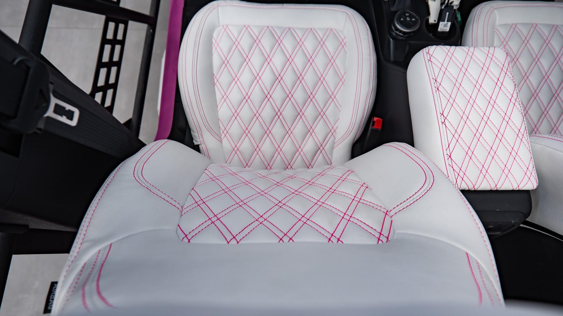 2026 FORD BRONCO 4X4 in Pink, photo 34 of 52