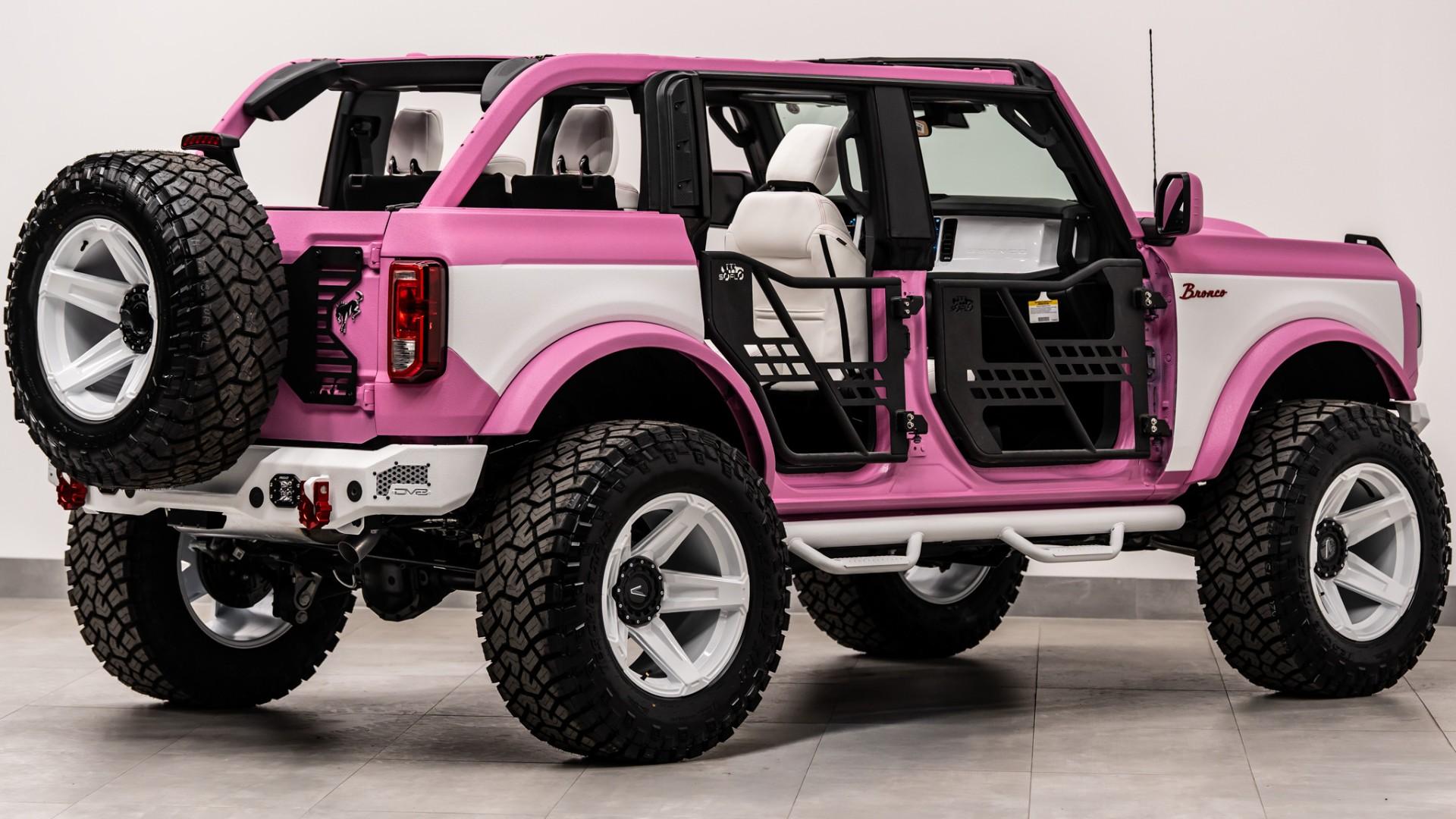 2026 FORD BRONCO 4X4 in Pink, photo 20 of 52