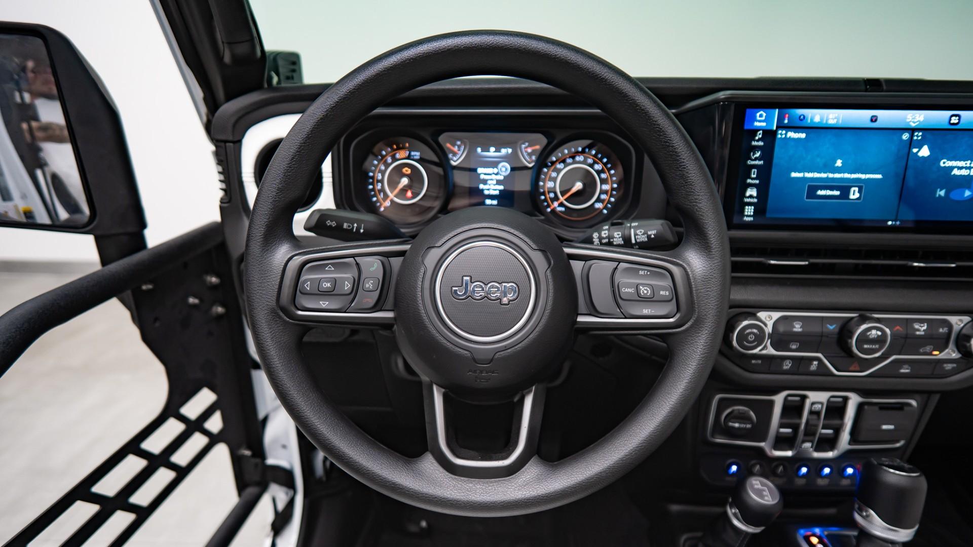 2026 JEEP WRANGLER 4X4 in White, photo 31 of 54