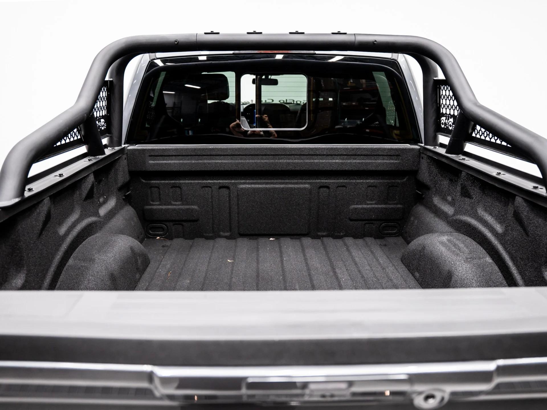 2026 FORD F-150 4X4 LARIAT in Carbonized Gray Metallic, photo 8 of 21
