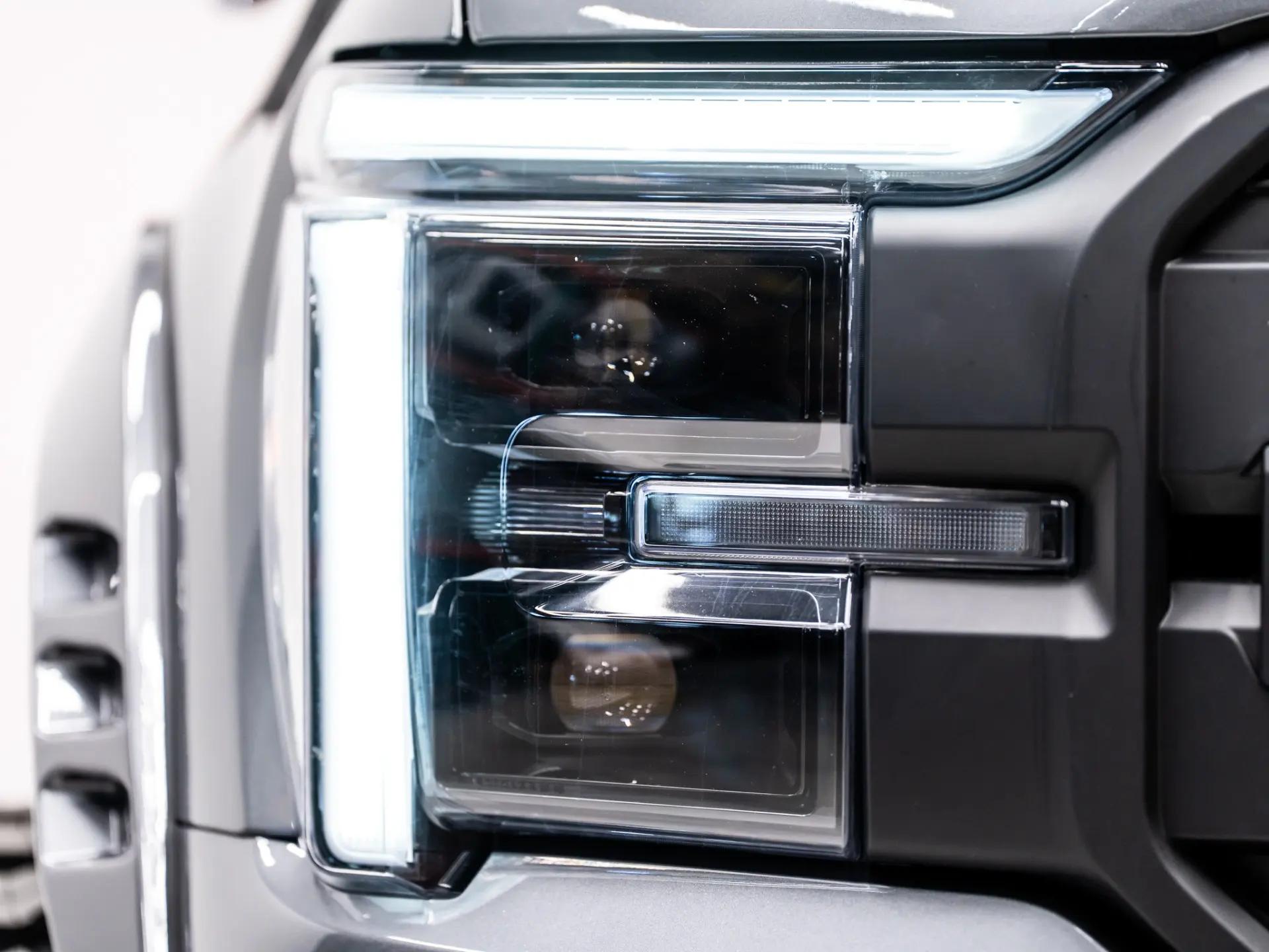 2026 FORD F-150 4X4 LARIAT in Carbonized Gray Metallic, photo 11 of 21