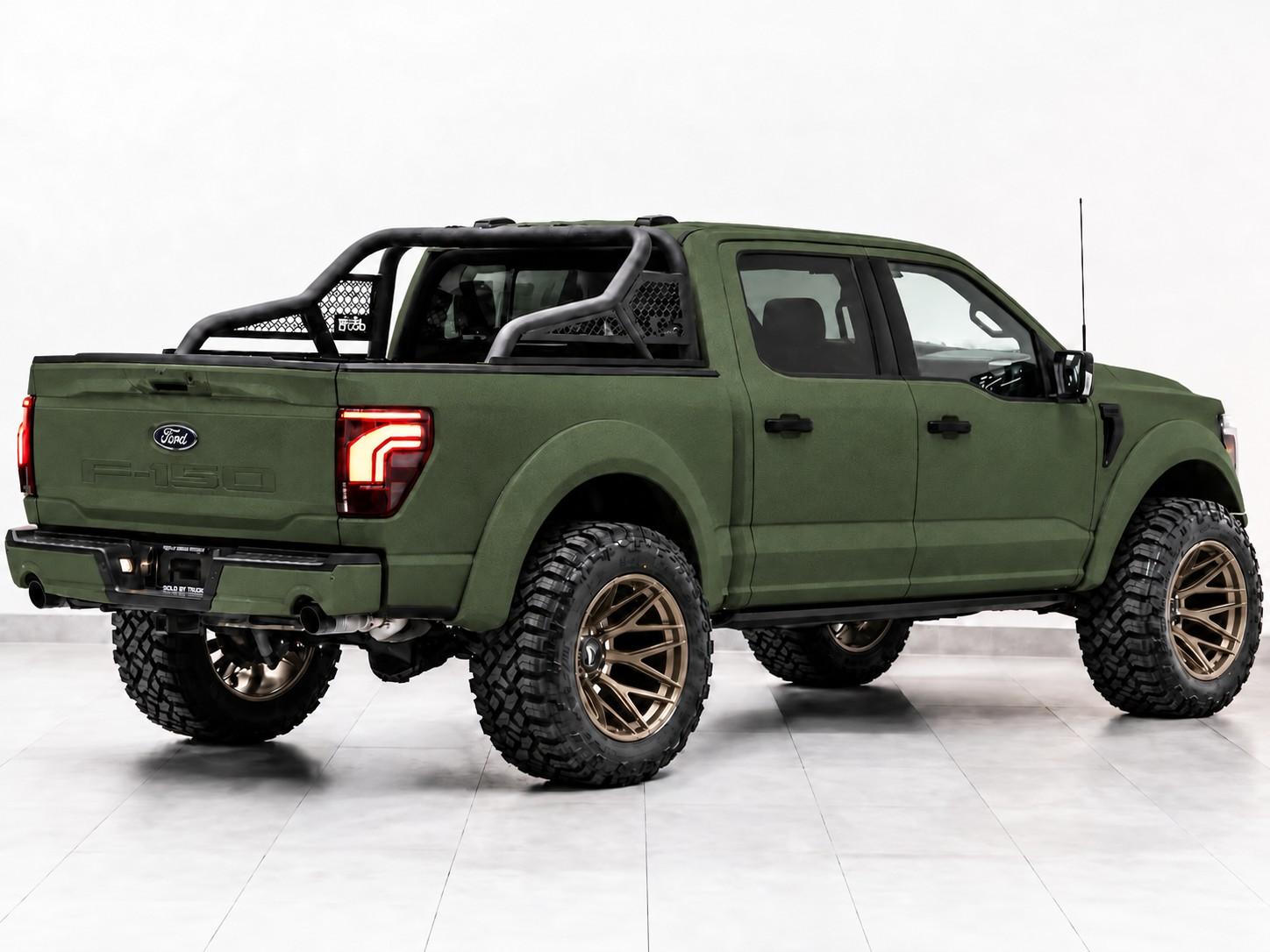2025 FORD F-150 LARIAT 4X4 in Green, photo 9 of 18