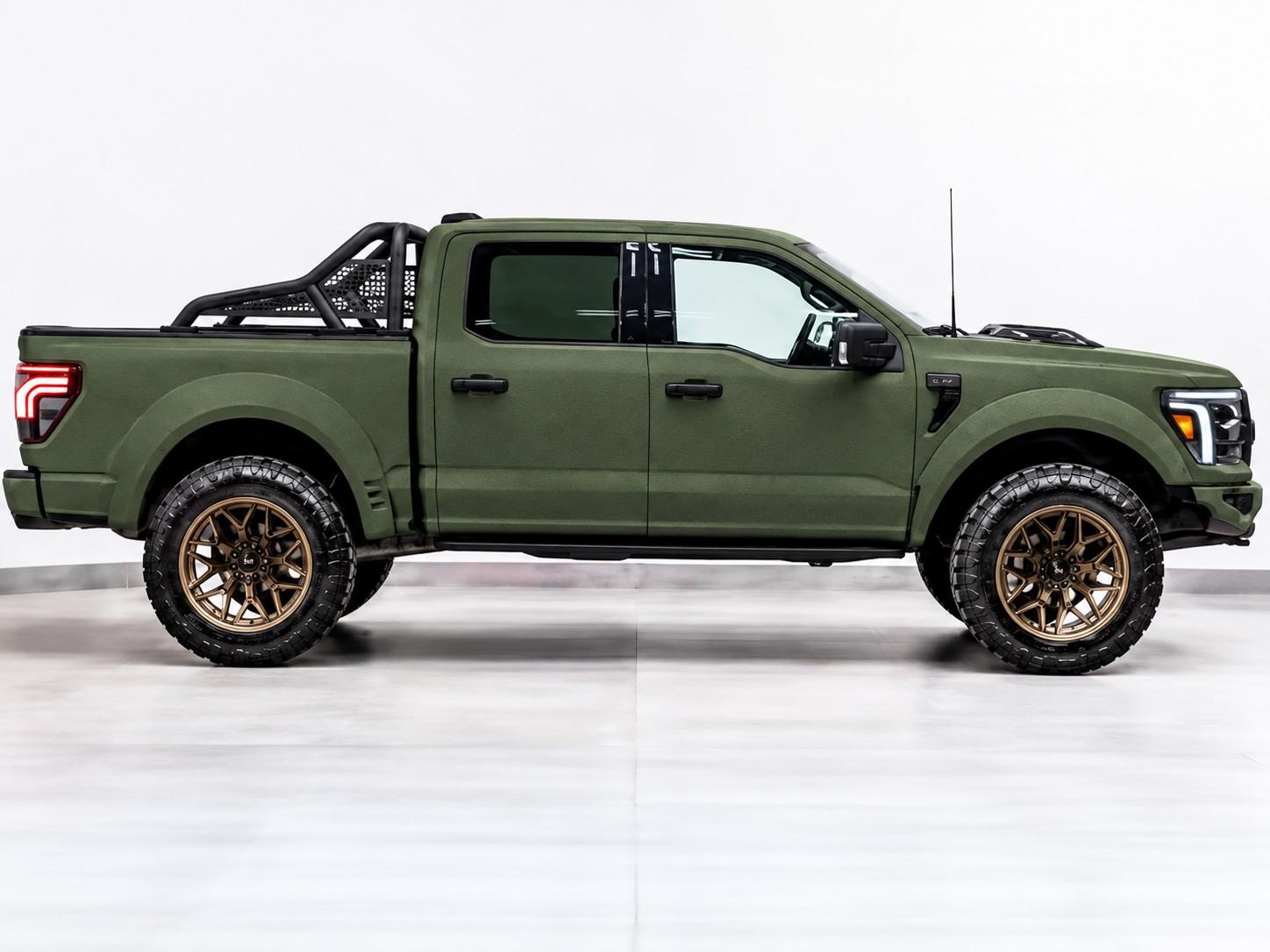 2025 FORD F-150 LARIAT 4X4 in Green, photo 8 of 18