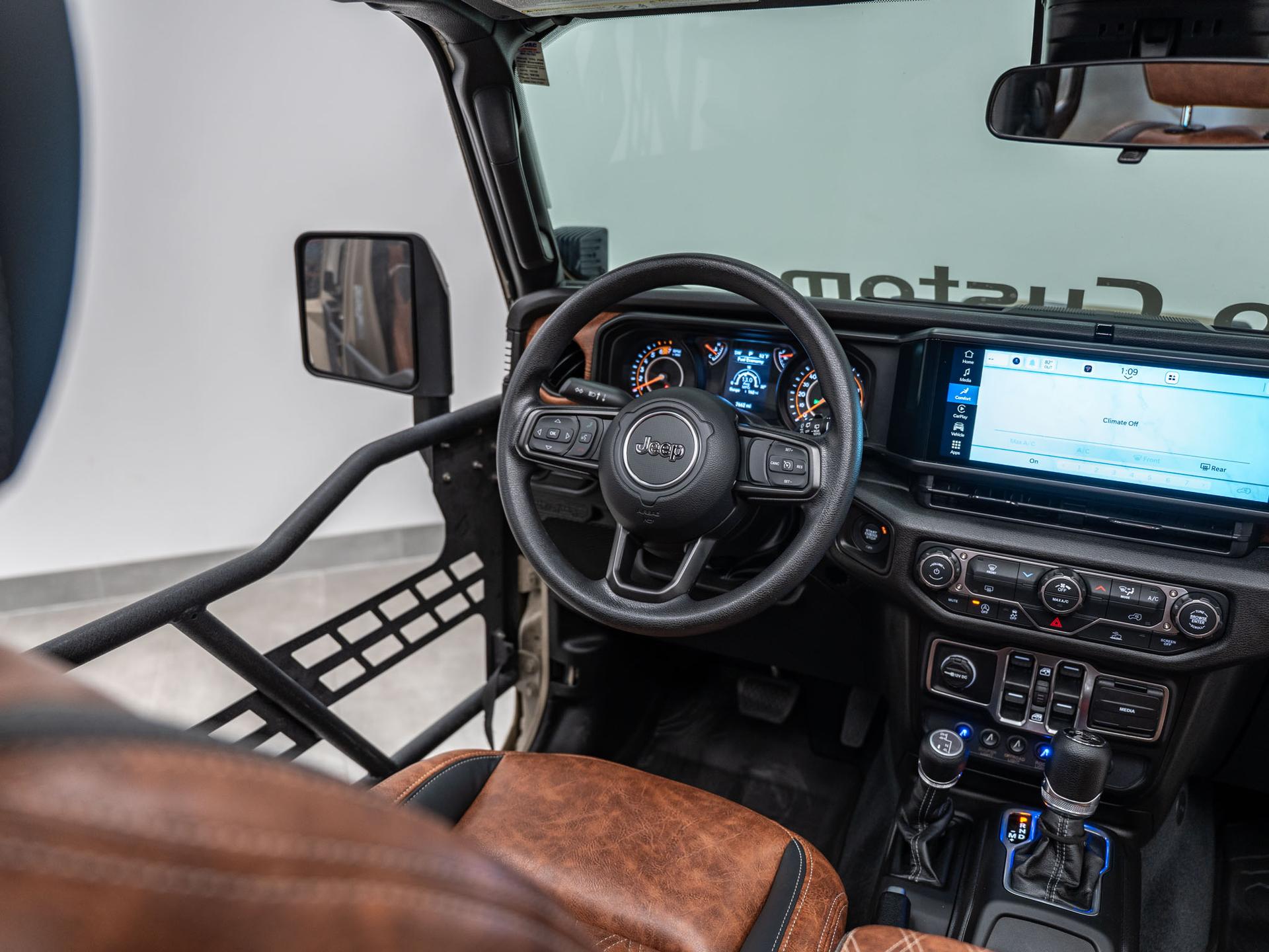 2026 JEEP WRANGLER 4X4 in Tan, photo 30 of 54