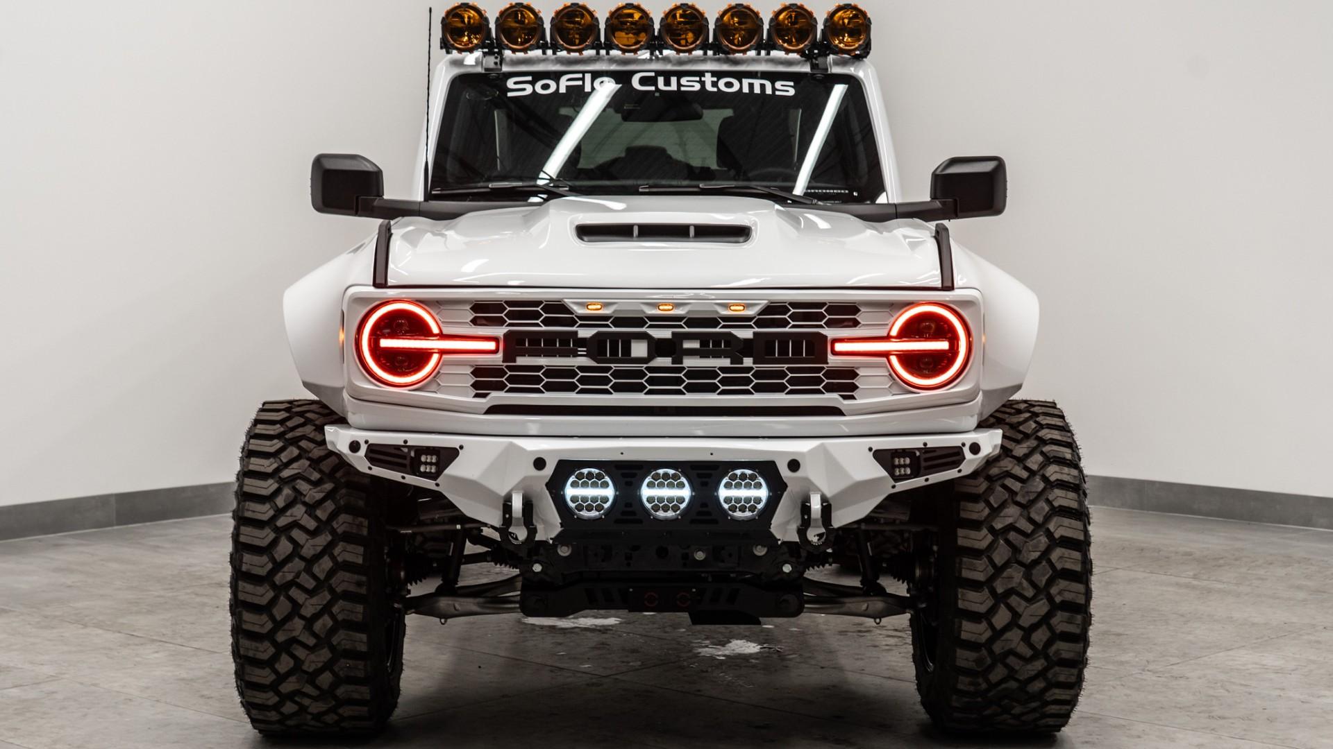 2026 FORD BRONCO 4X4 in White, photo 2 of 25