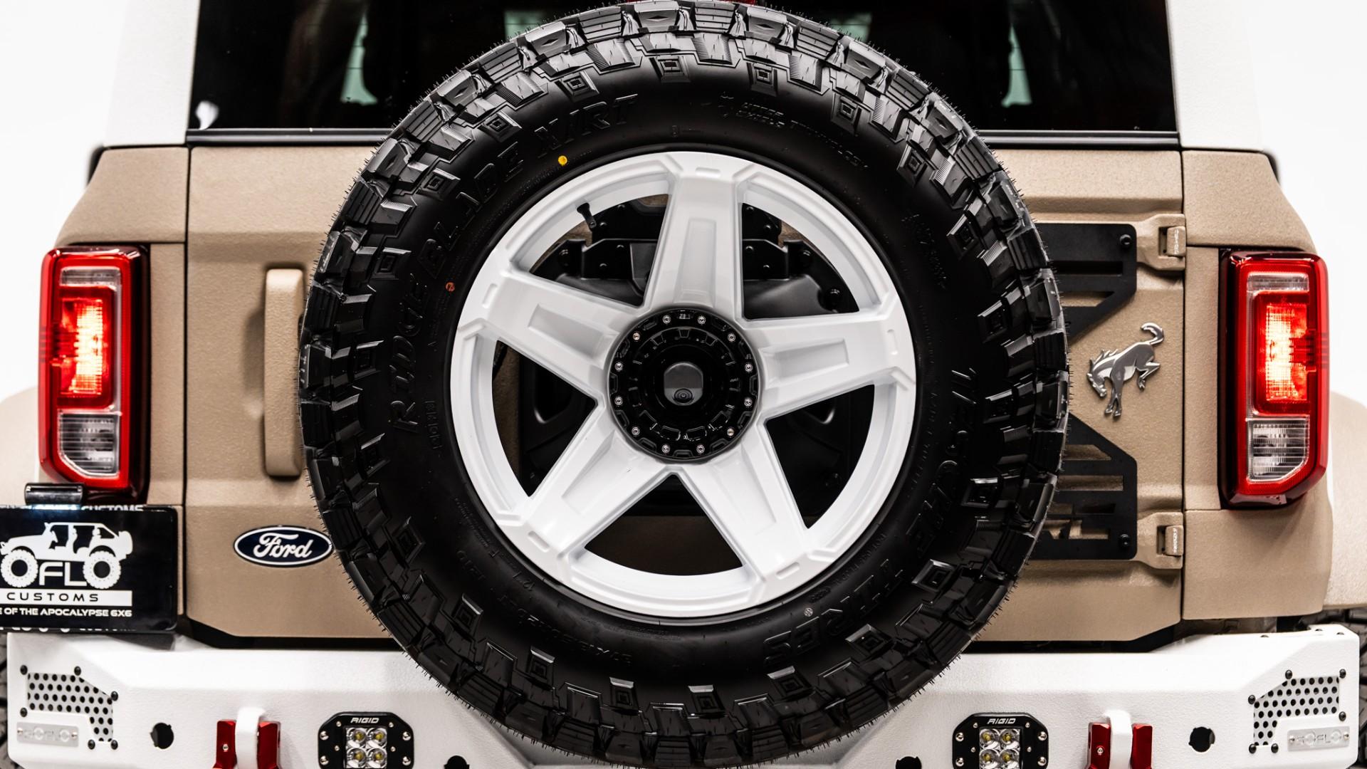 2026 FORD BRONCO 4X4 in Tan, photo 15 of 58