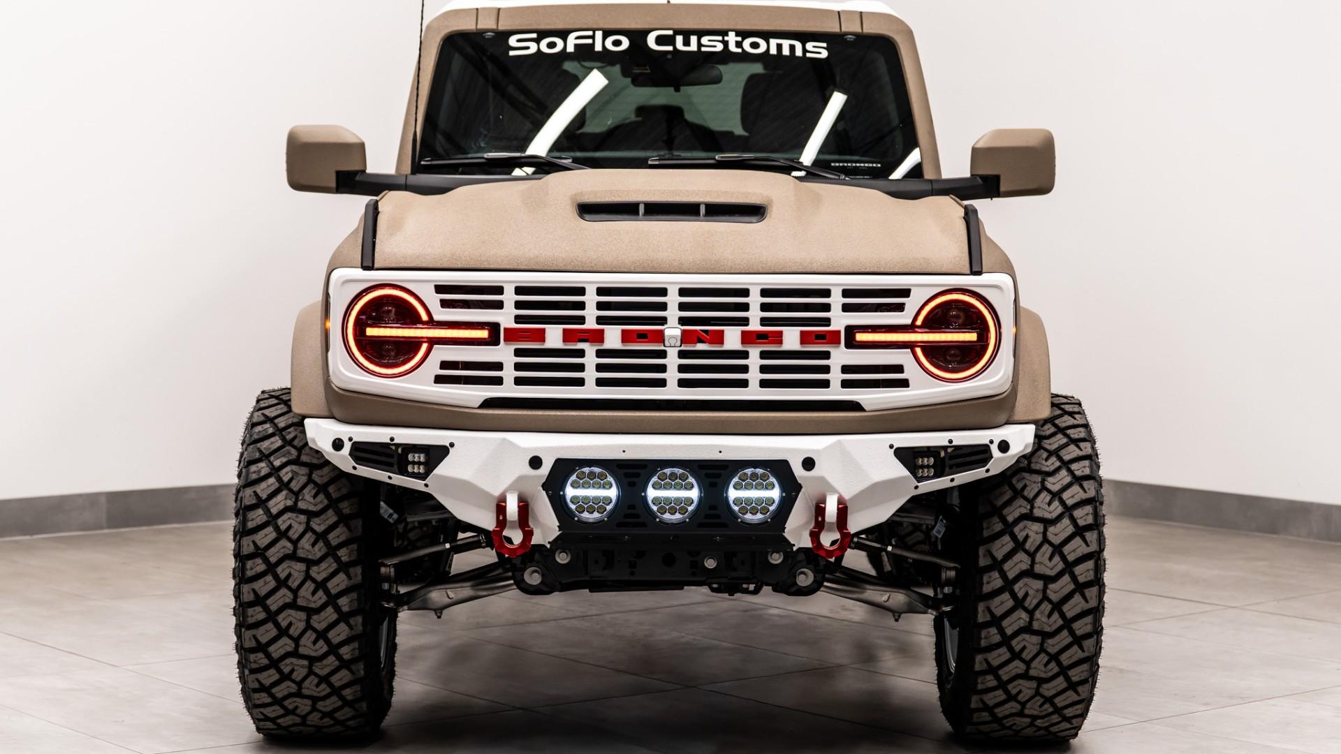 2026 FORD BRONCO 4X4 in Tan, photo 2 of 58