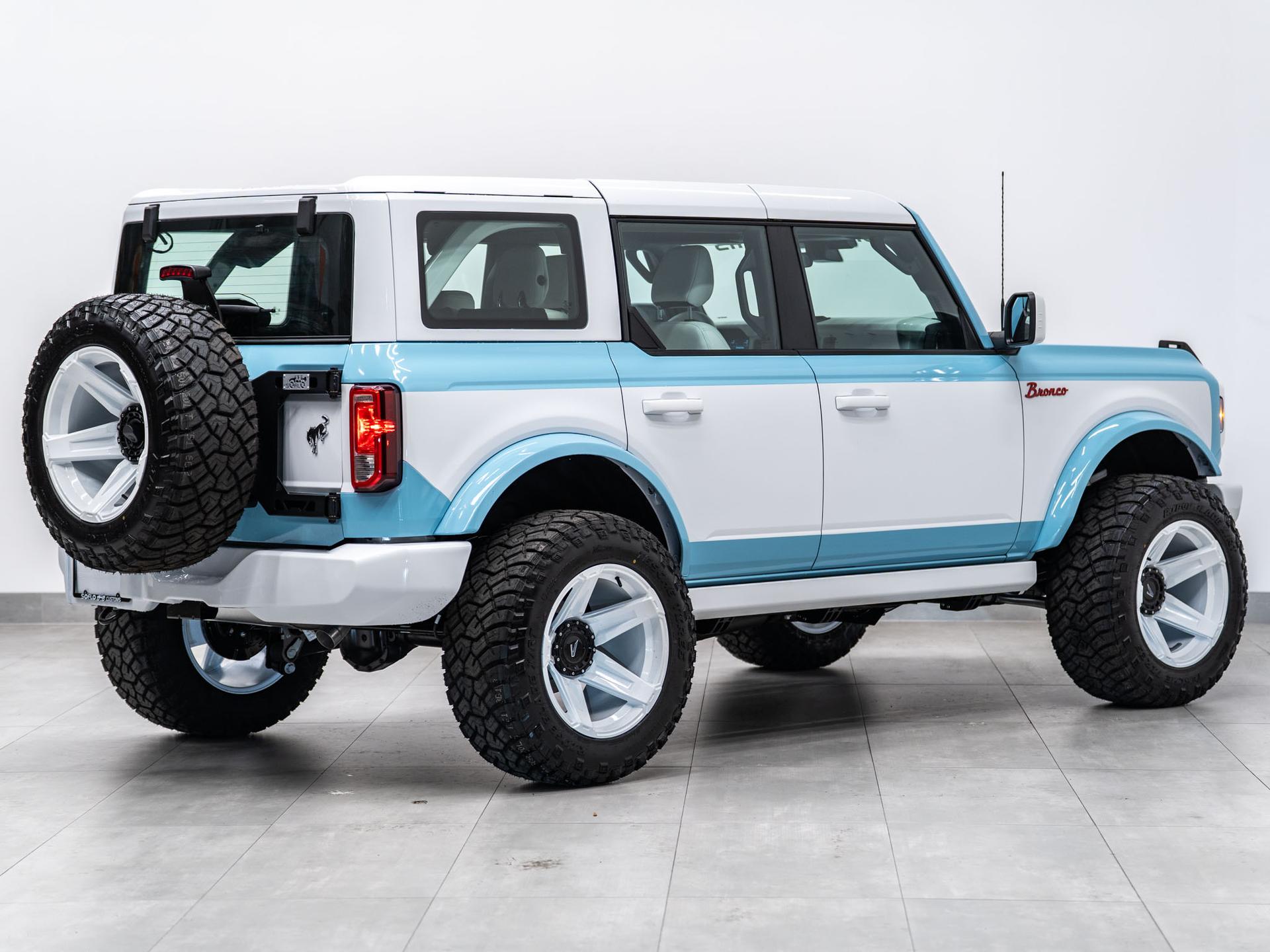 2026 FORD BRONCO 4X4 in Blue, photo 11 of 51