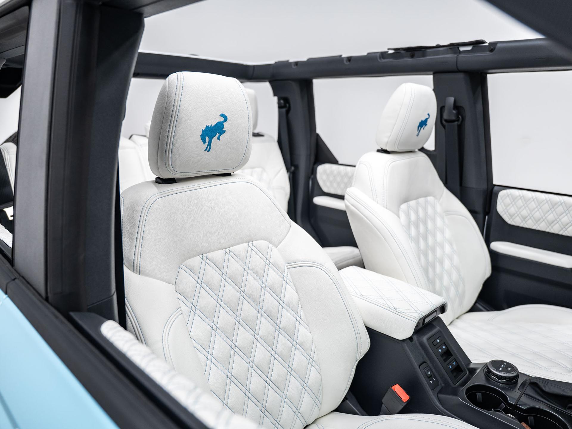 2026 FORD BRONCO 4X4 in Blue, photo 30 of 51